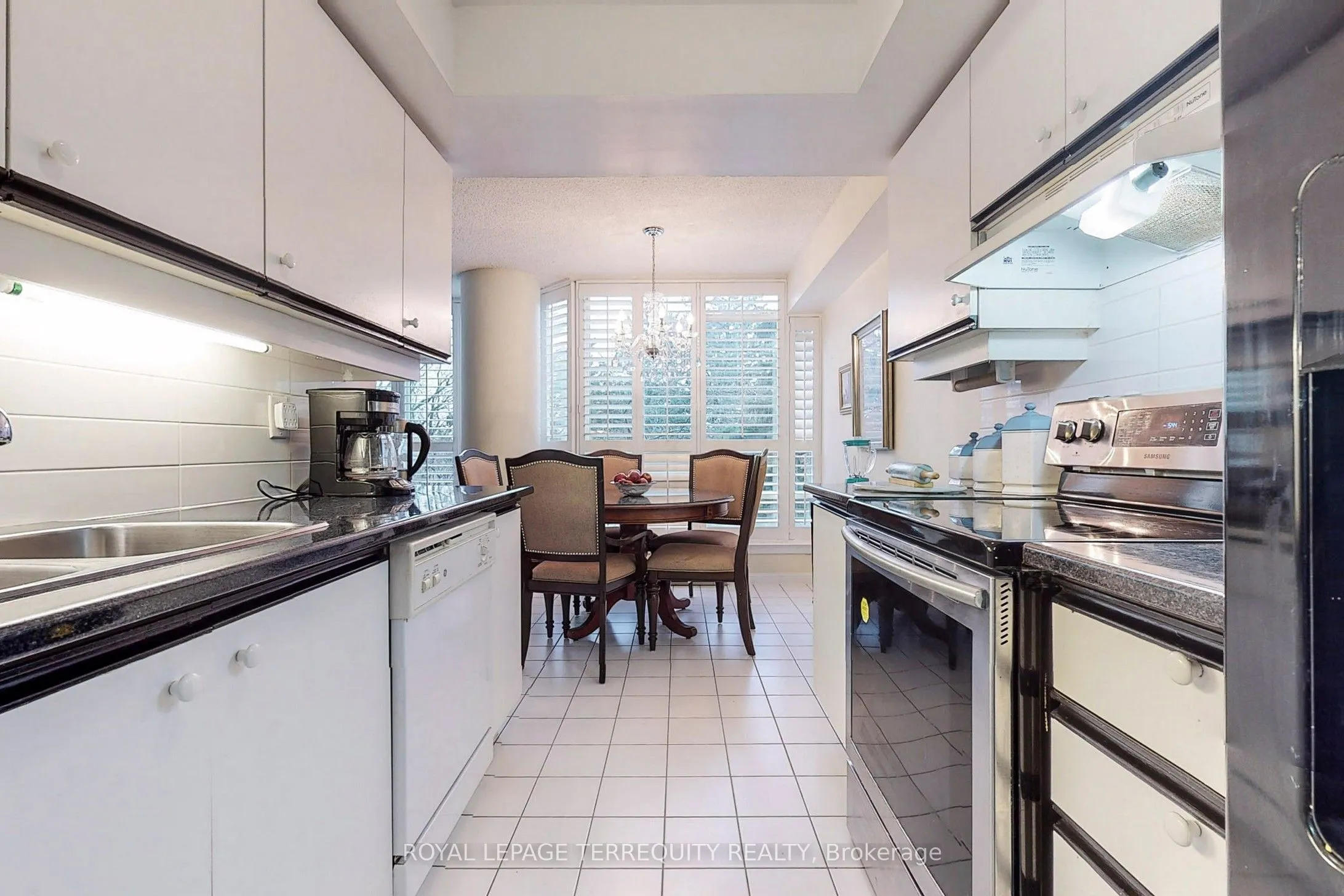 45 Kingsbridge Garden Circle, #207