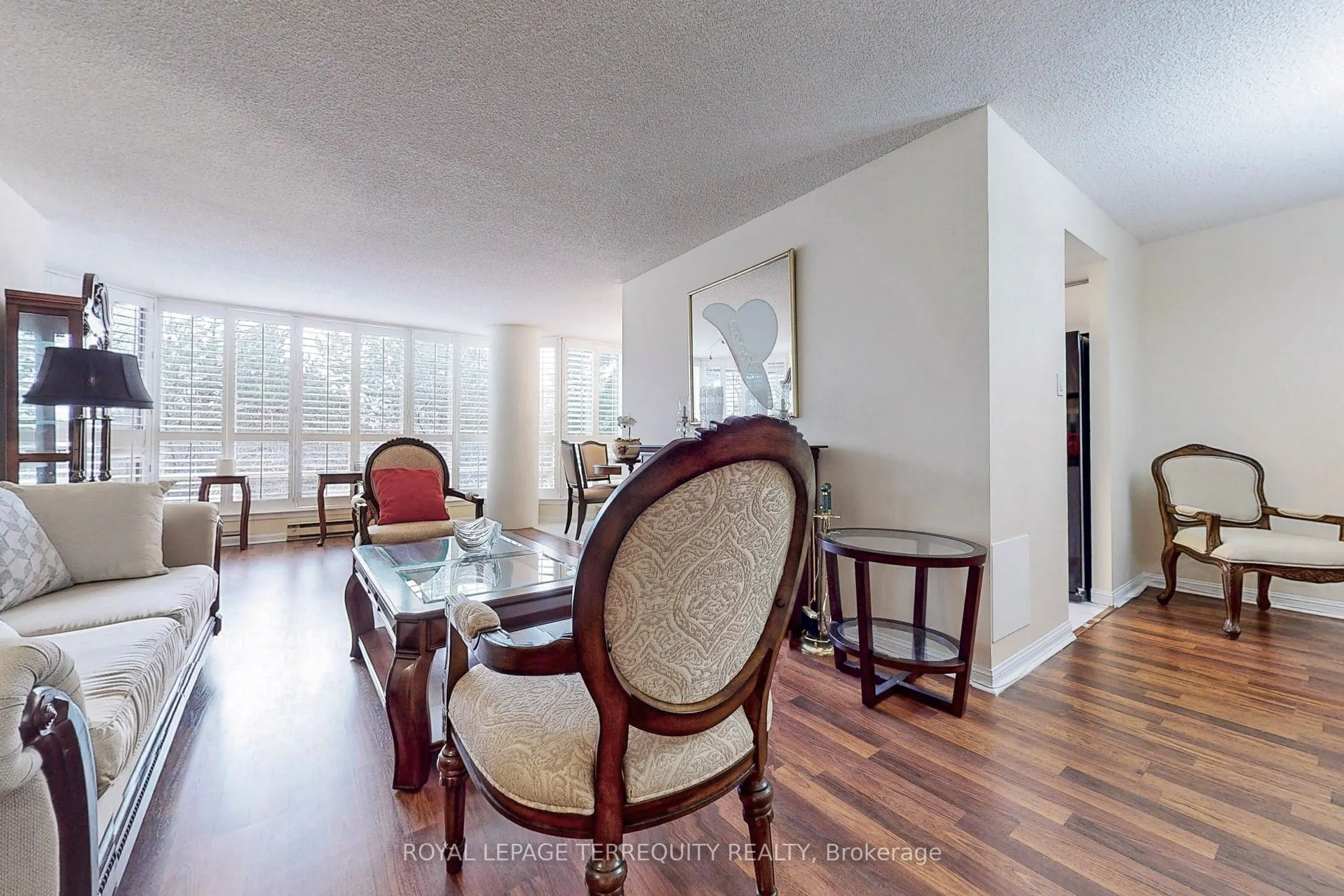 45 Kingsbridge Garden Circle, #207