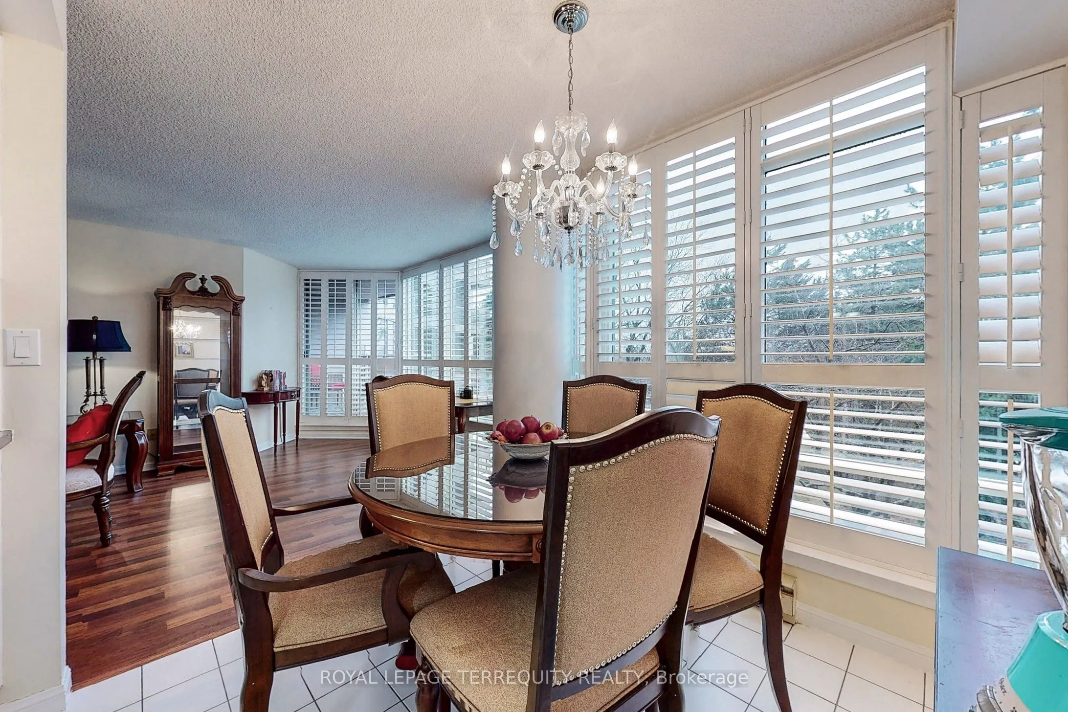 45 Kingsbridge Garden Circle, #207