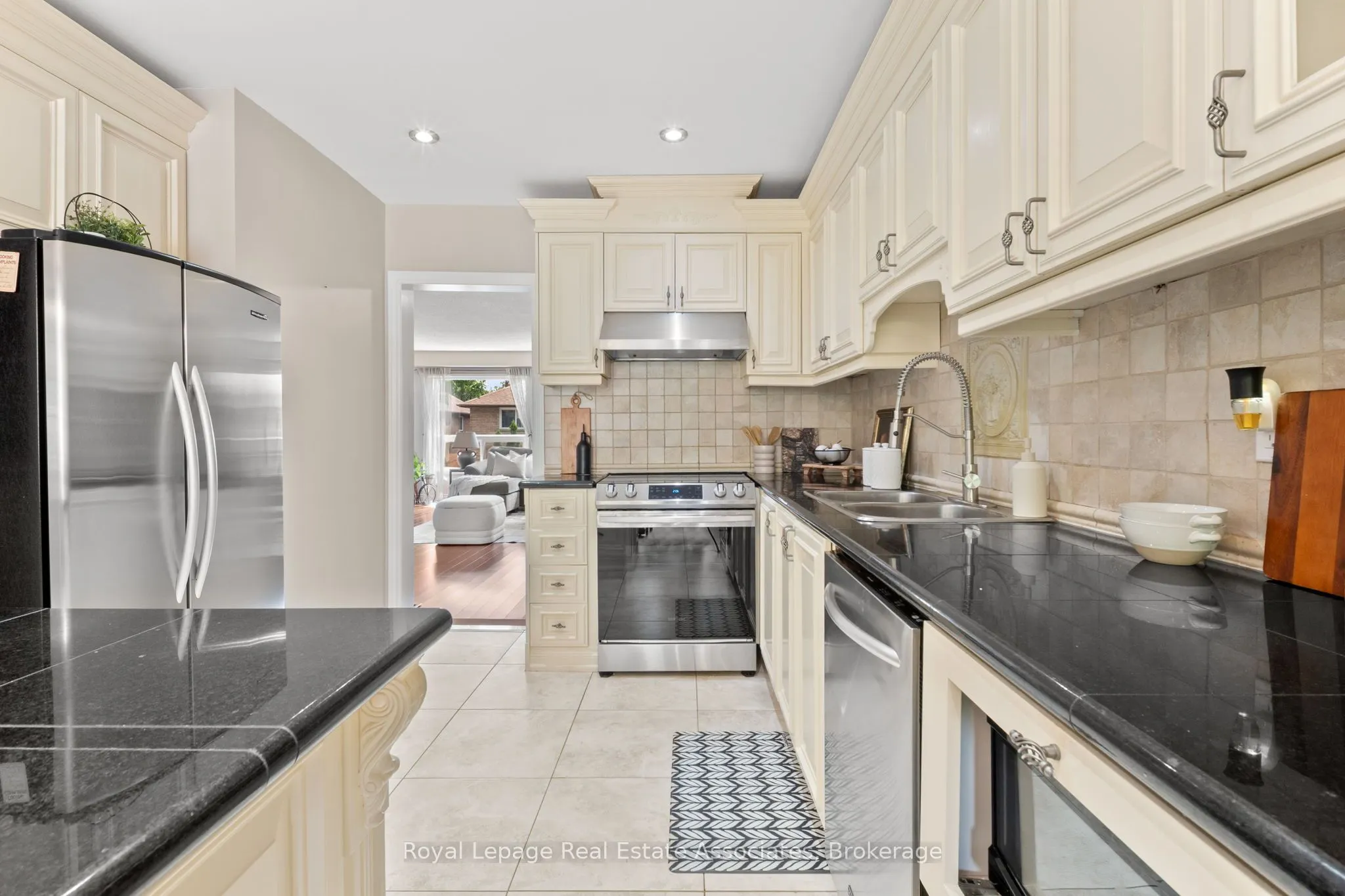 4605 Donegal Drive, #7