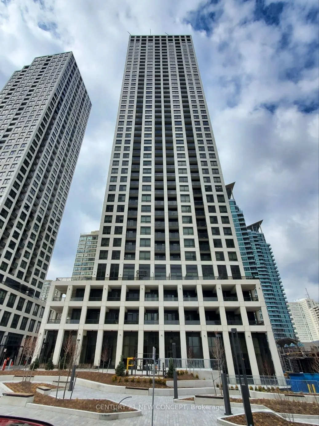 30 Elm Drive W, #3008