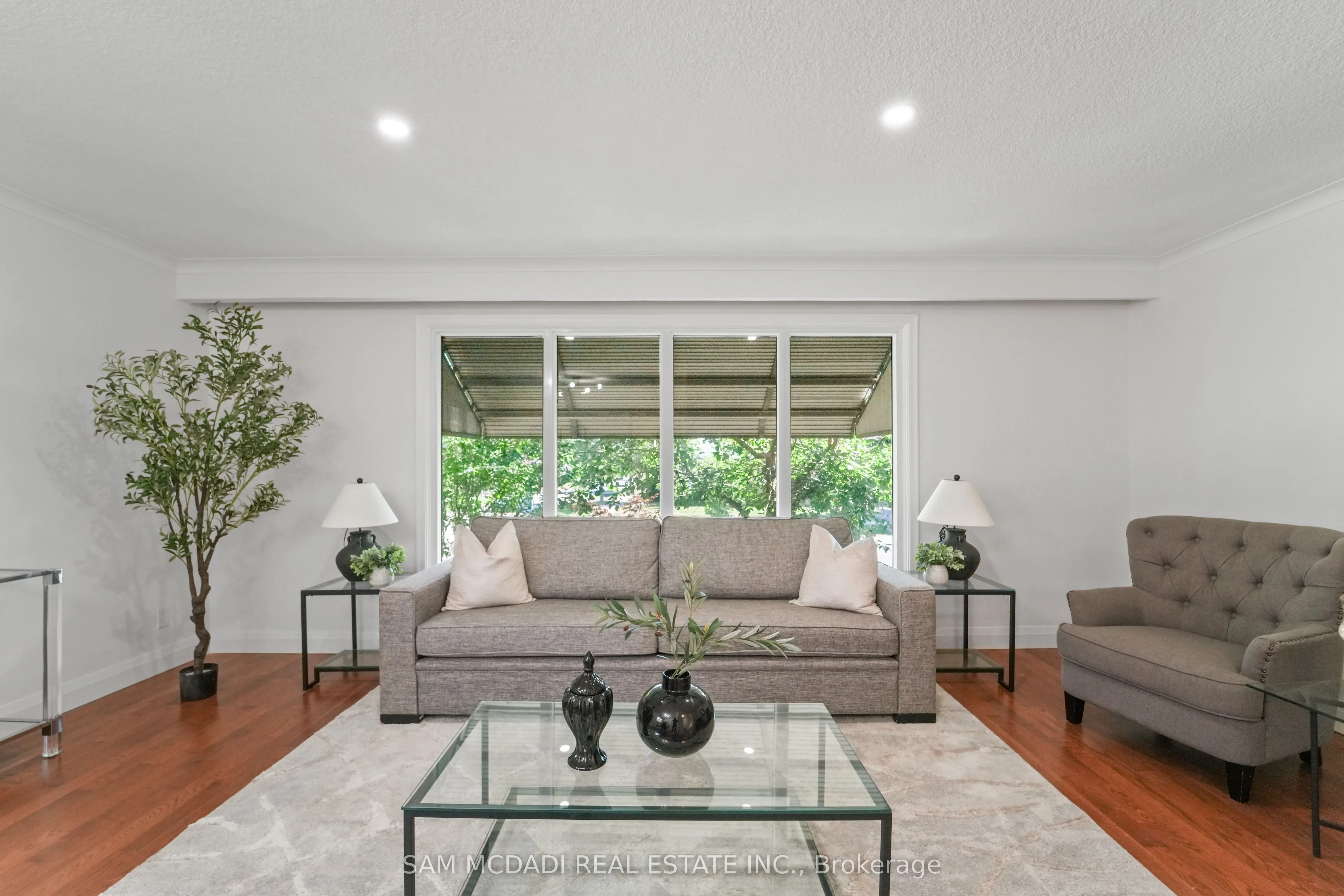 60 Greenfield Drive