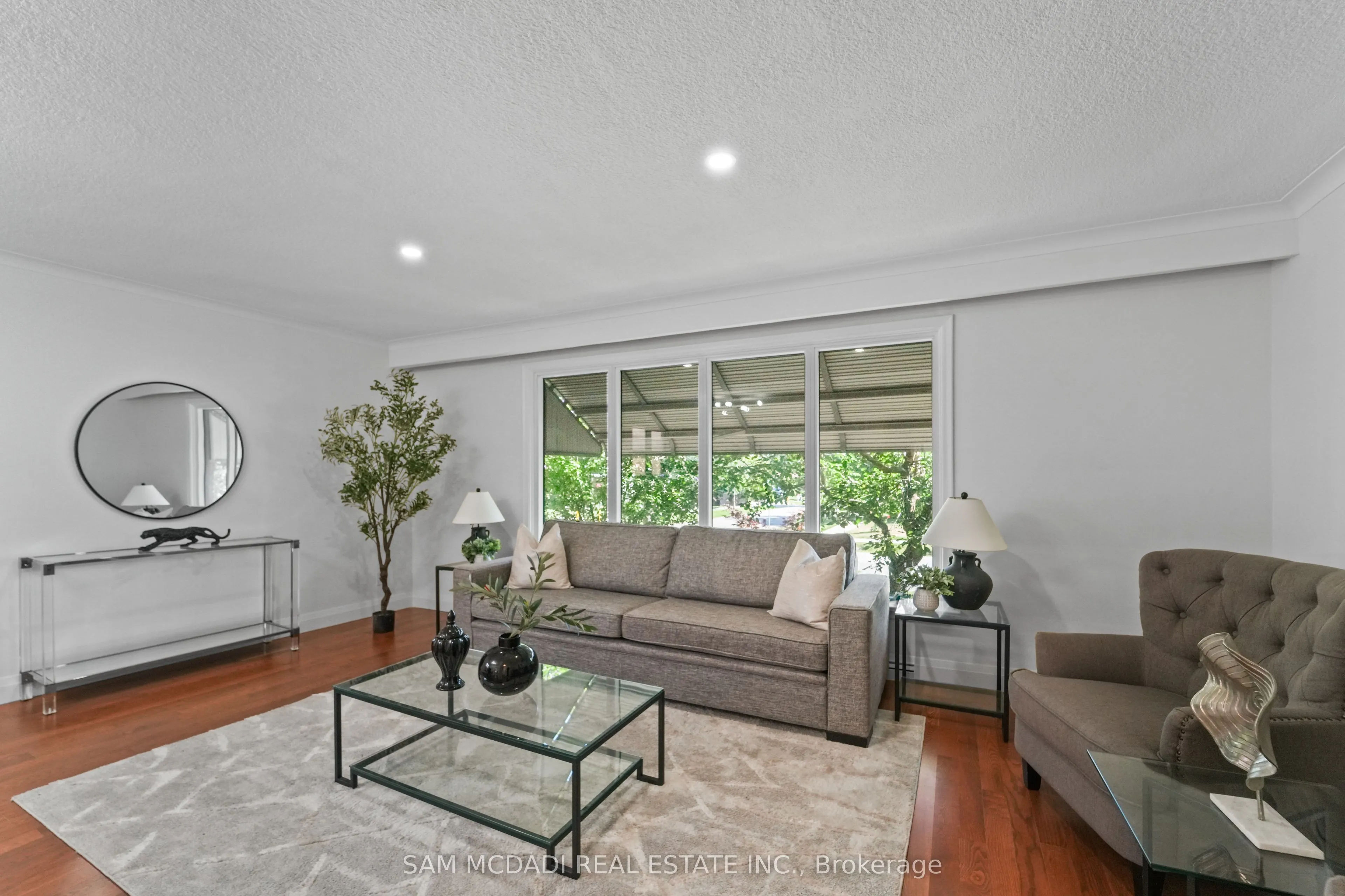 60 Greenfield Drive