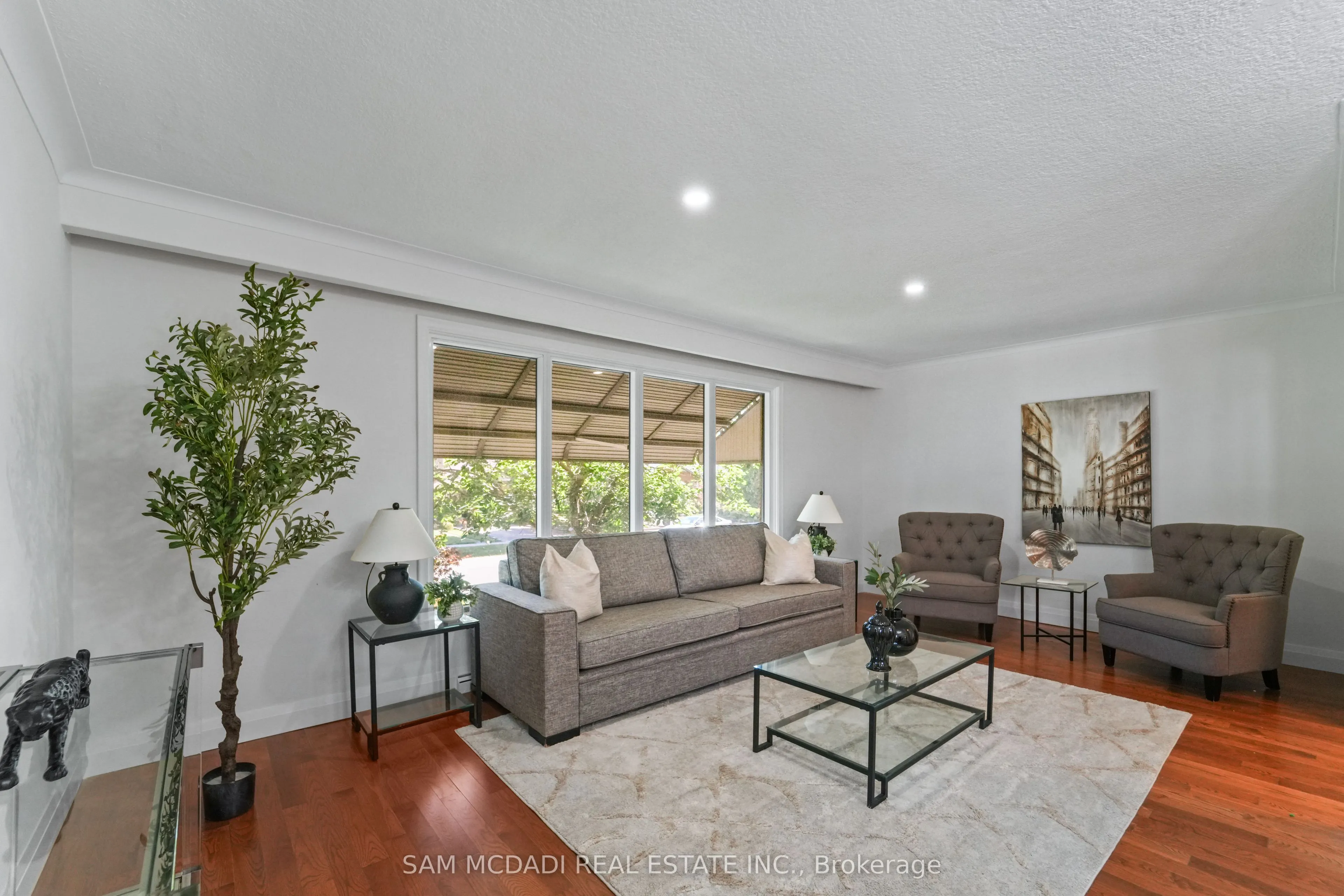 60 Greenfield Drive
