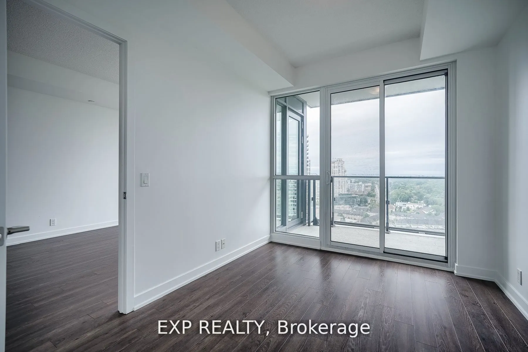 10 Park Lawn Road, #1902