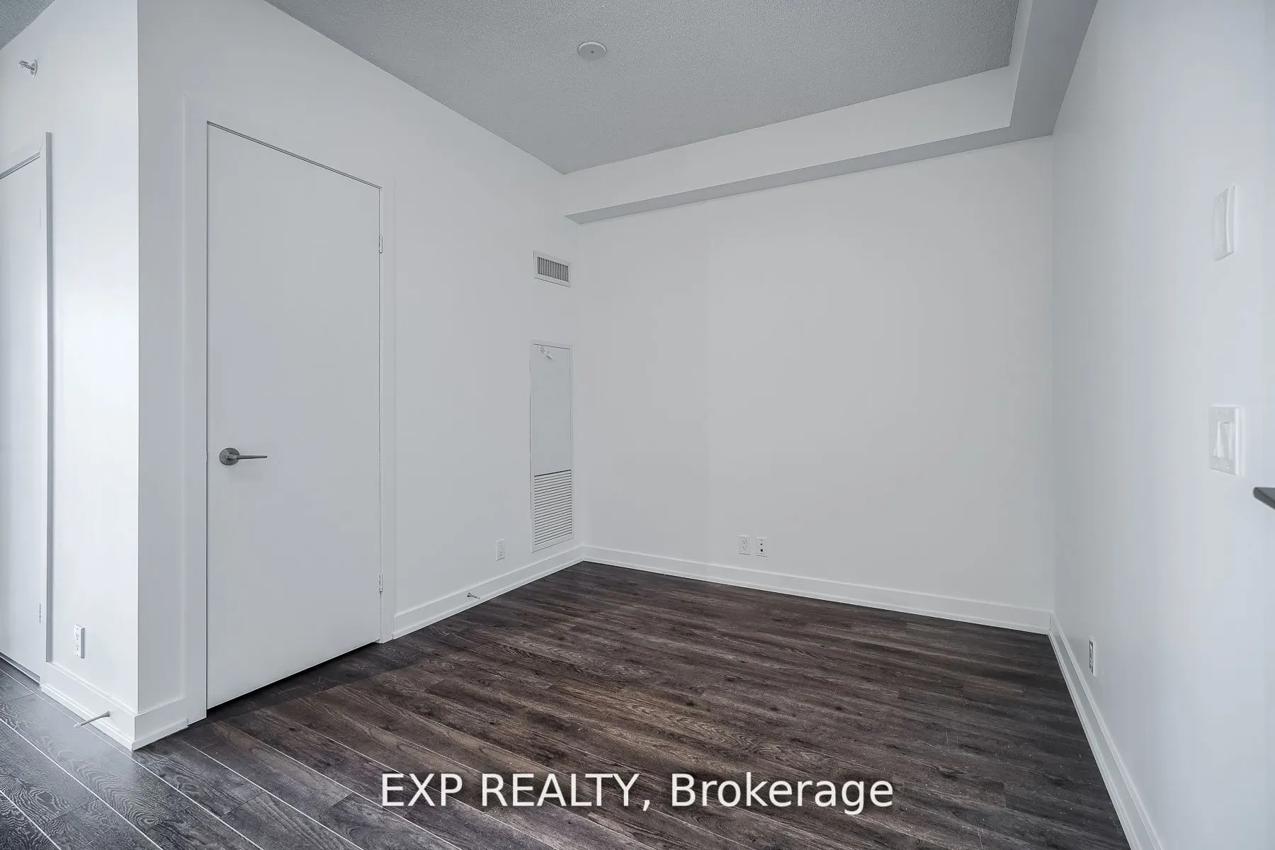 10 Park Lawn Road, #1902