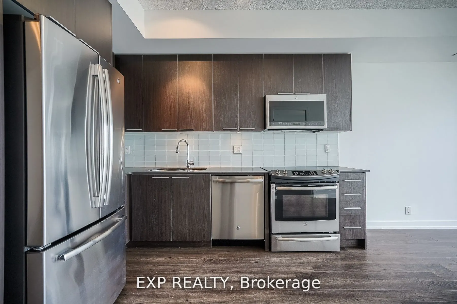 10 Park Lawn Road, #1902