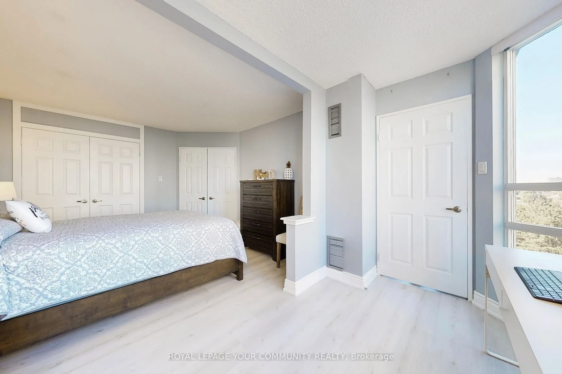 50 Kingsbridge Garden Circle, #603