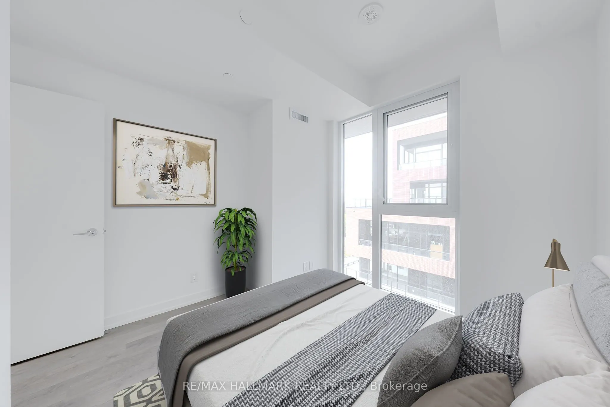 270 Dufferin Street W, #1208