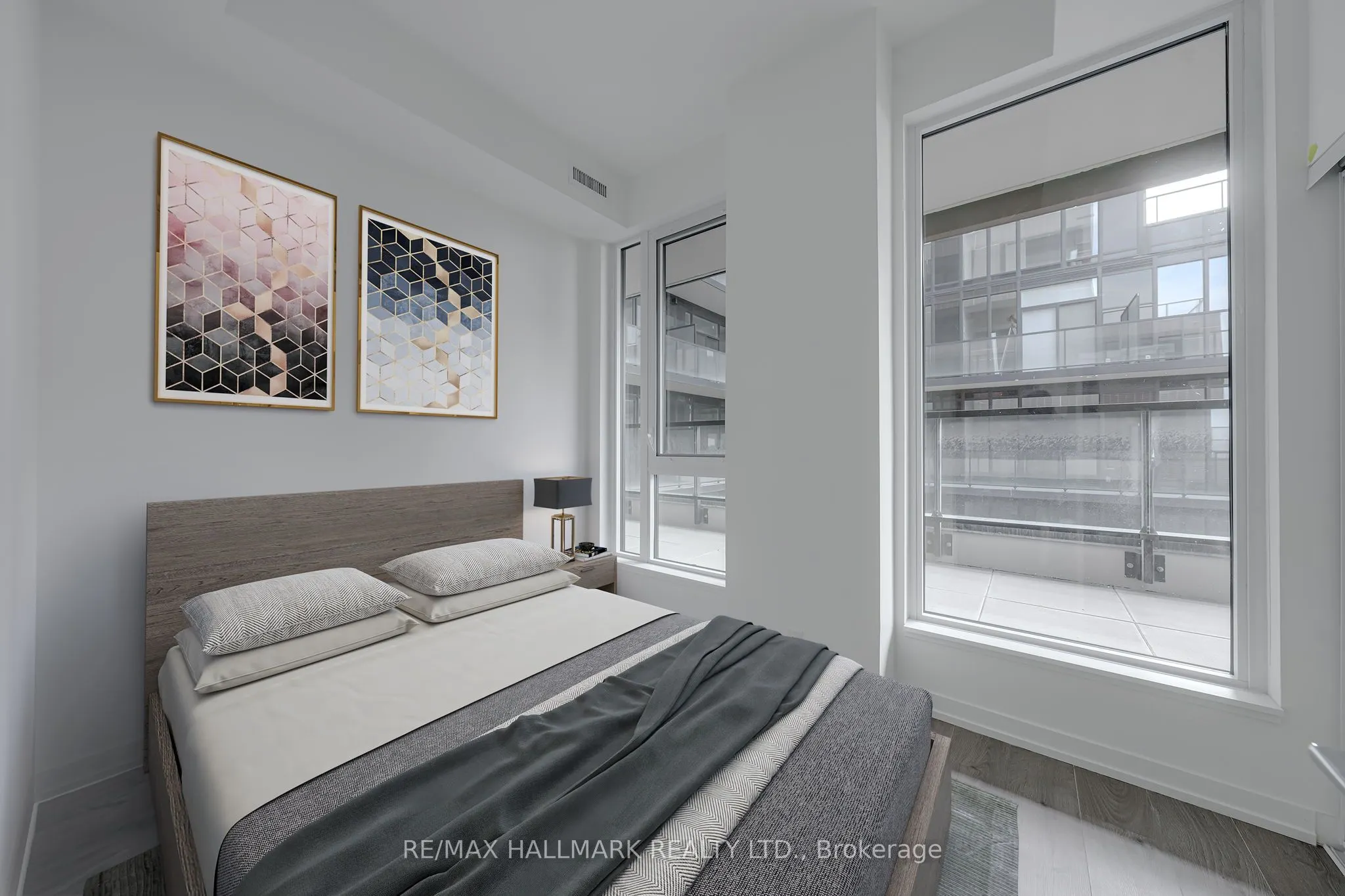 270 Dufferin Street W, #1208