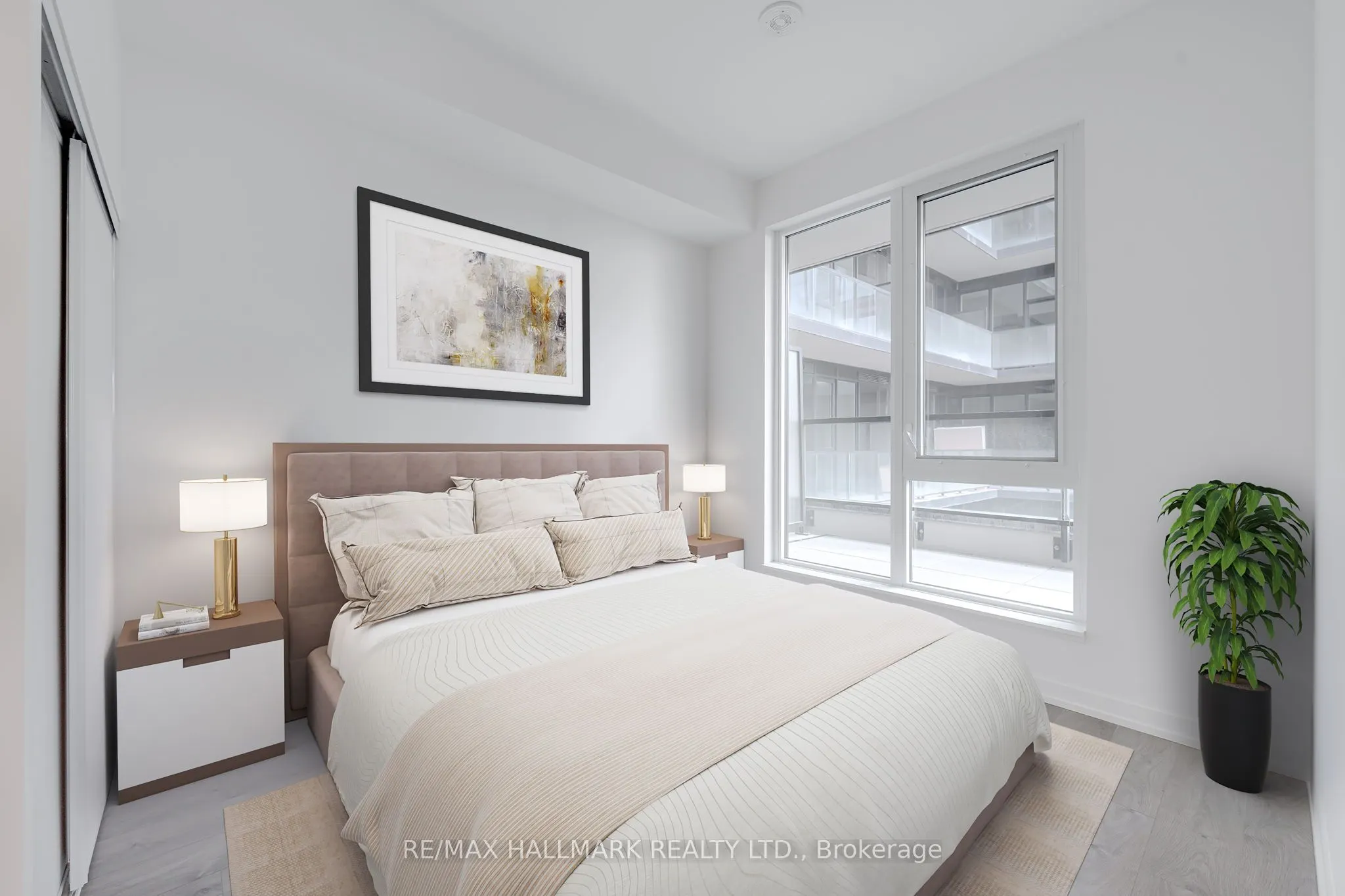 270 Dufferin Street W, #1208