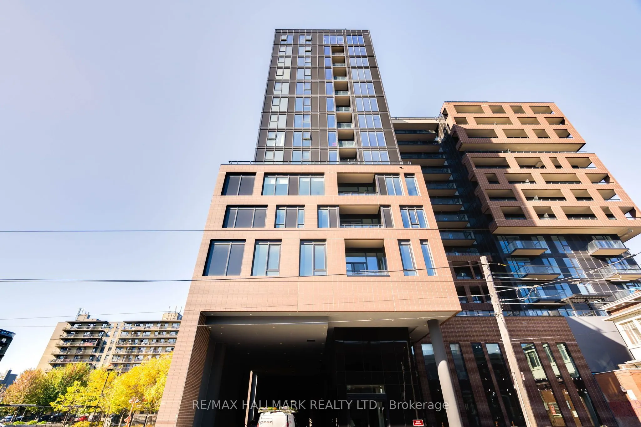 270 Dufferin Street W, #1208