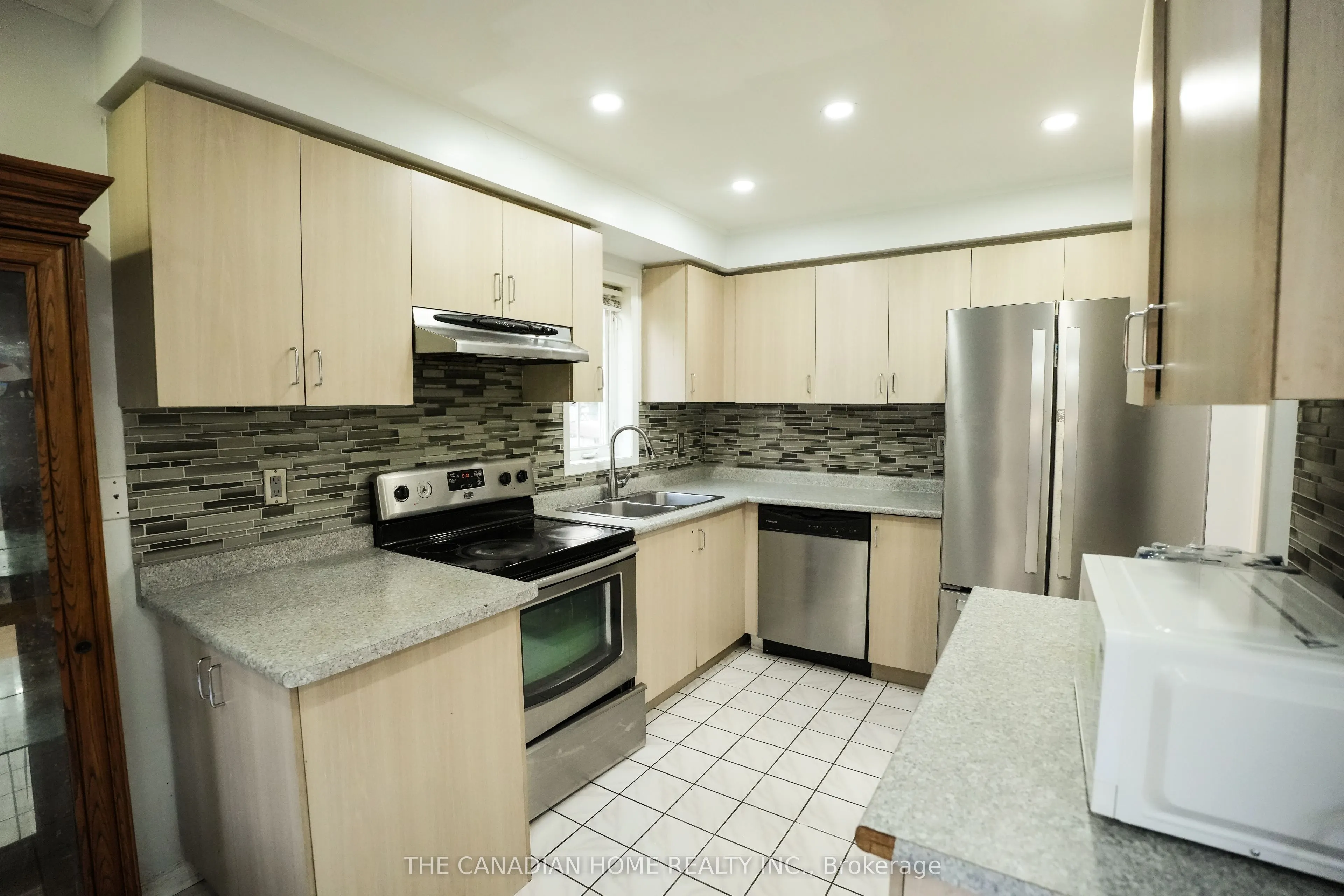 1 Kenwood Drive S, #61