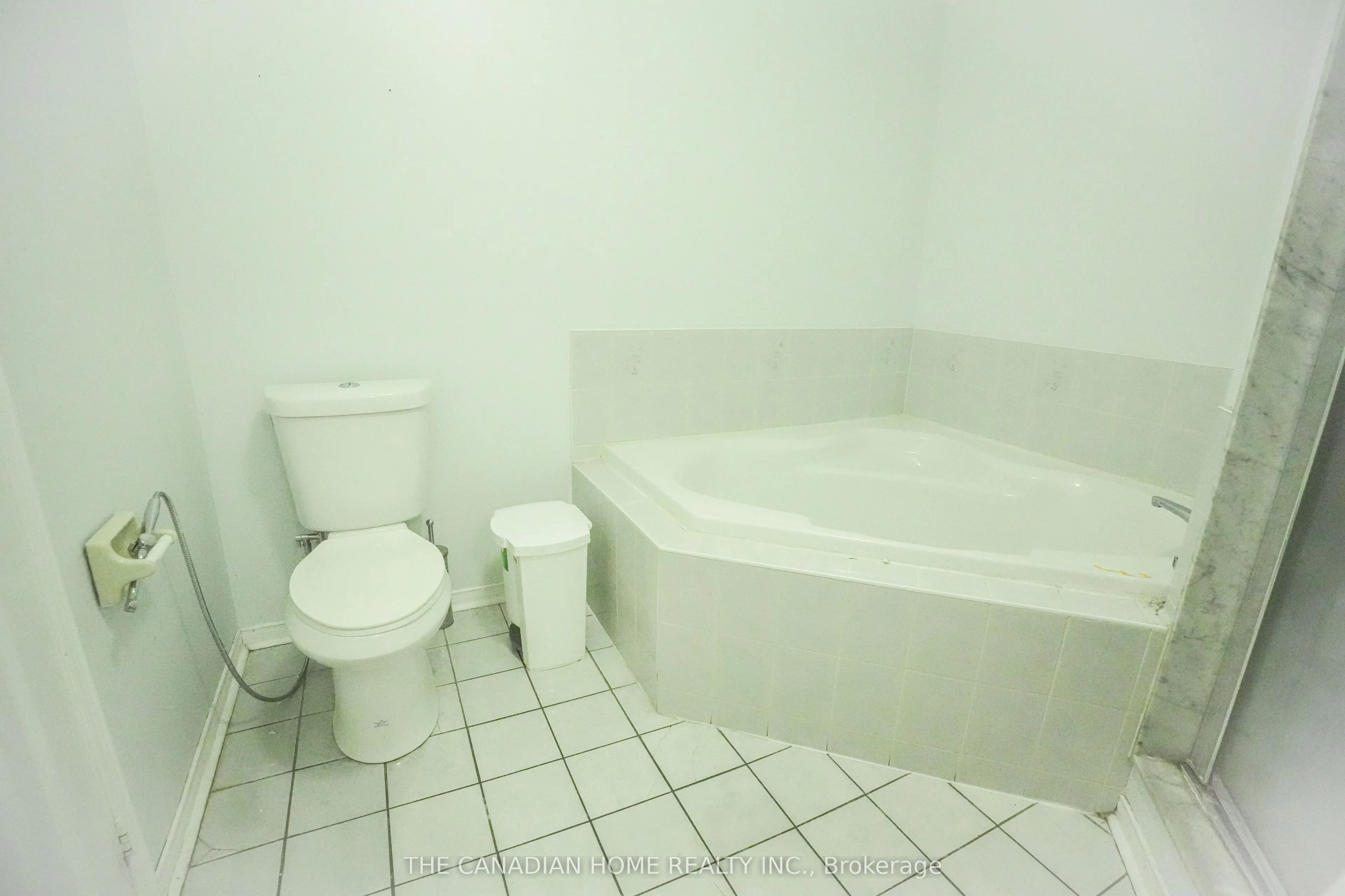 1 Kenwood Drive S, #61