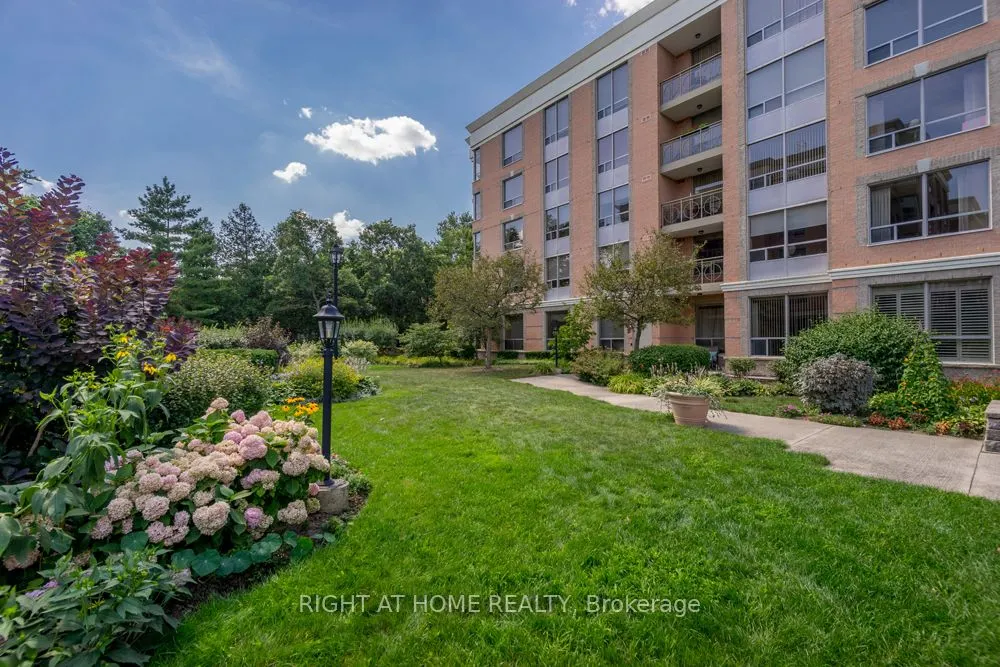 100 Burloak Drive, #1301