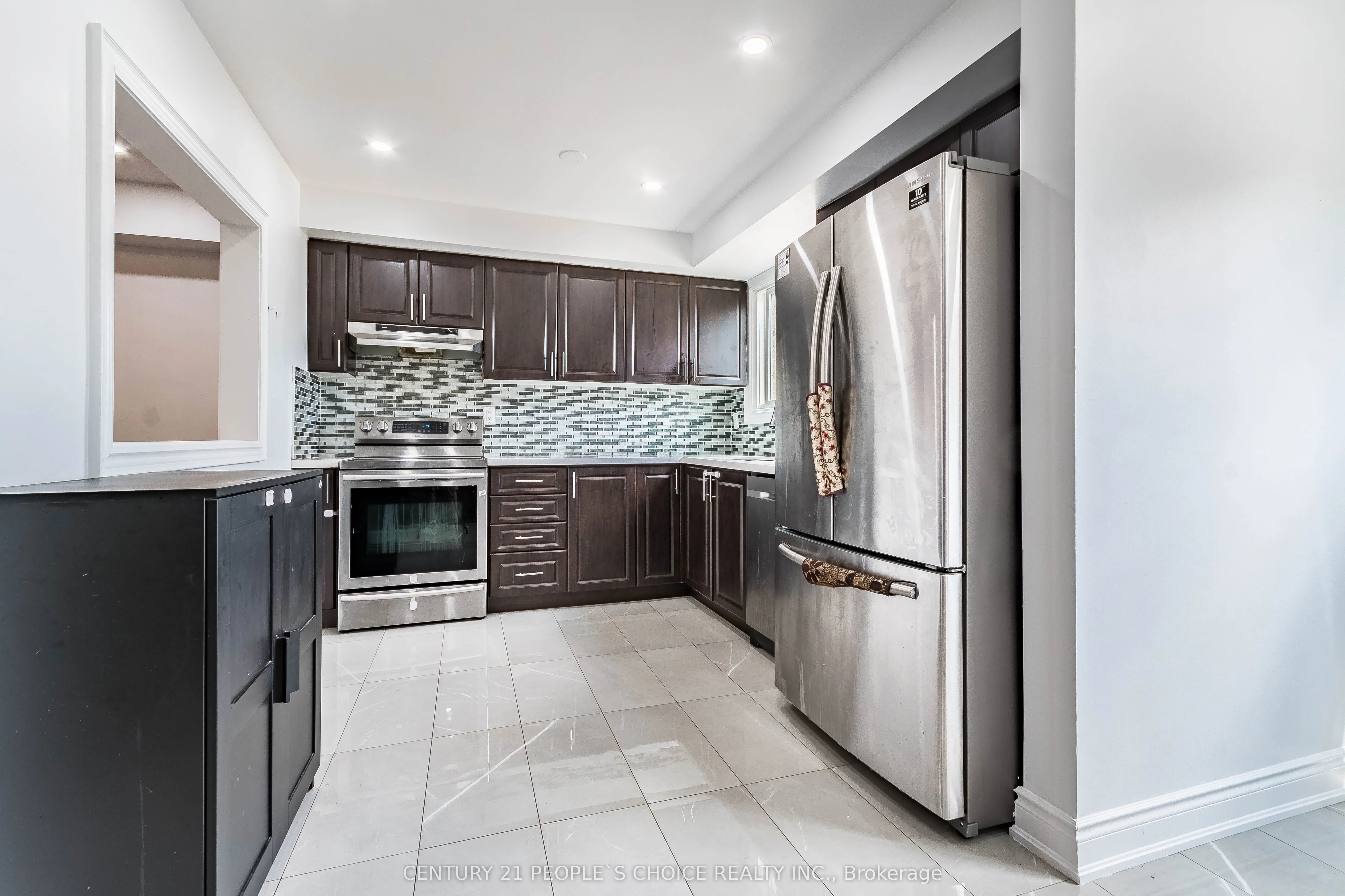 31 Mccallum Court N, #31