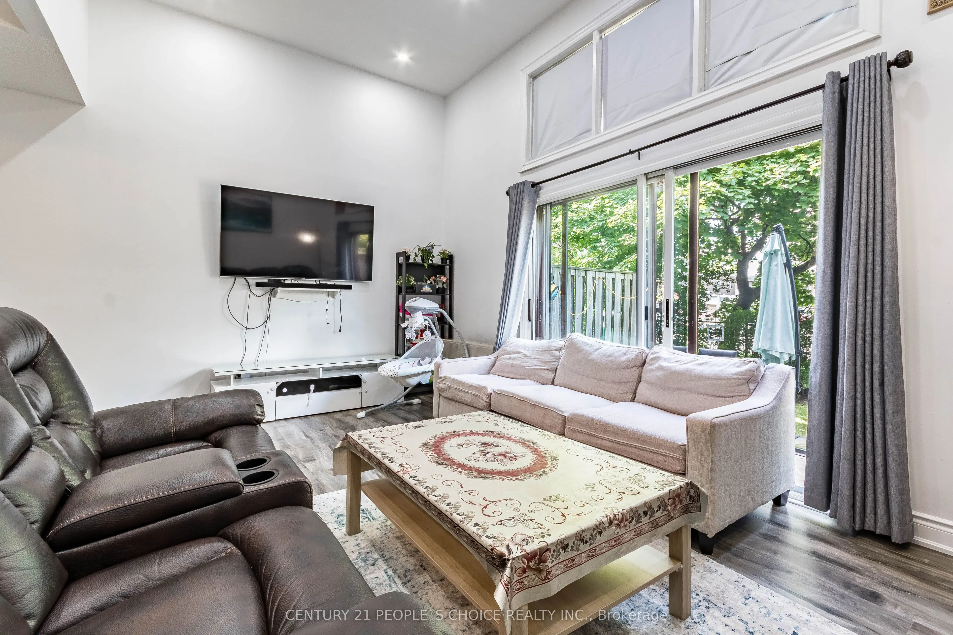 31 Mccallum Court N, #31