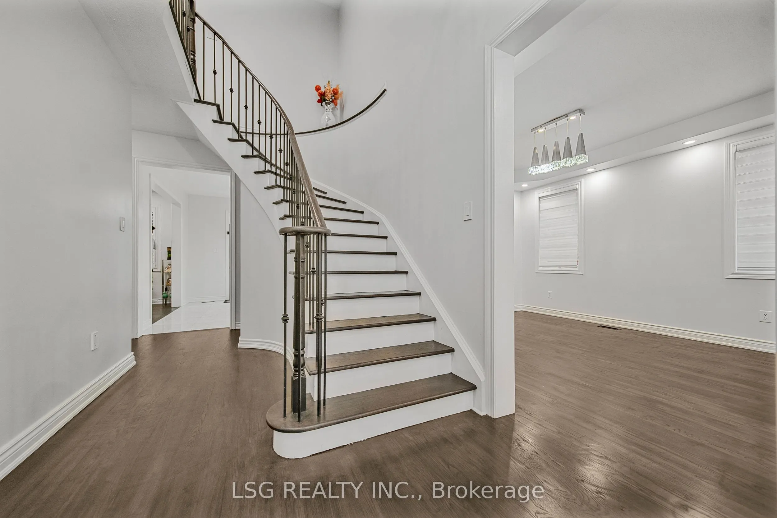 54 Richgrove Drive