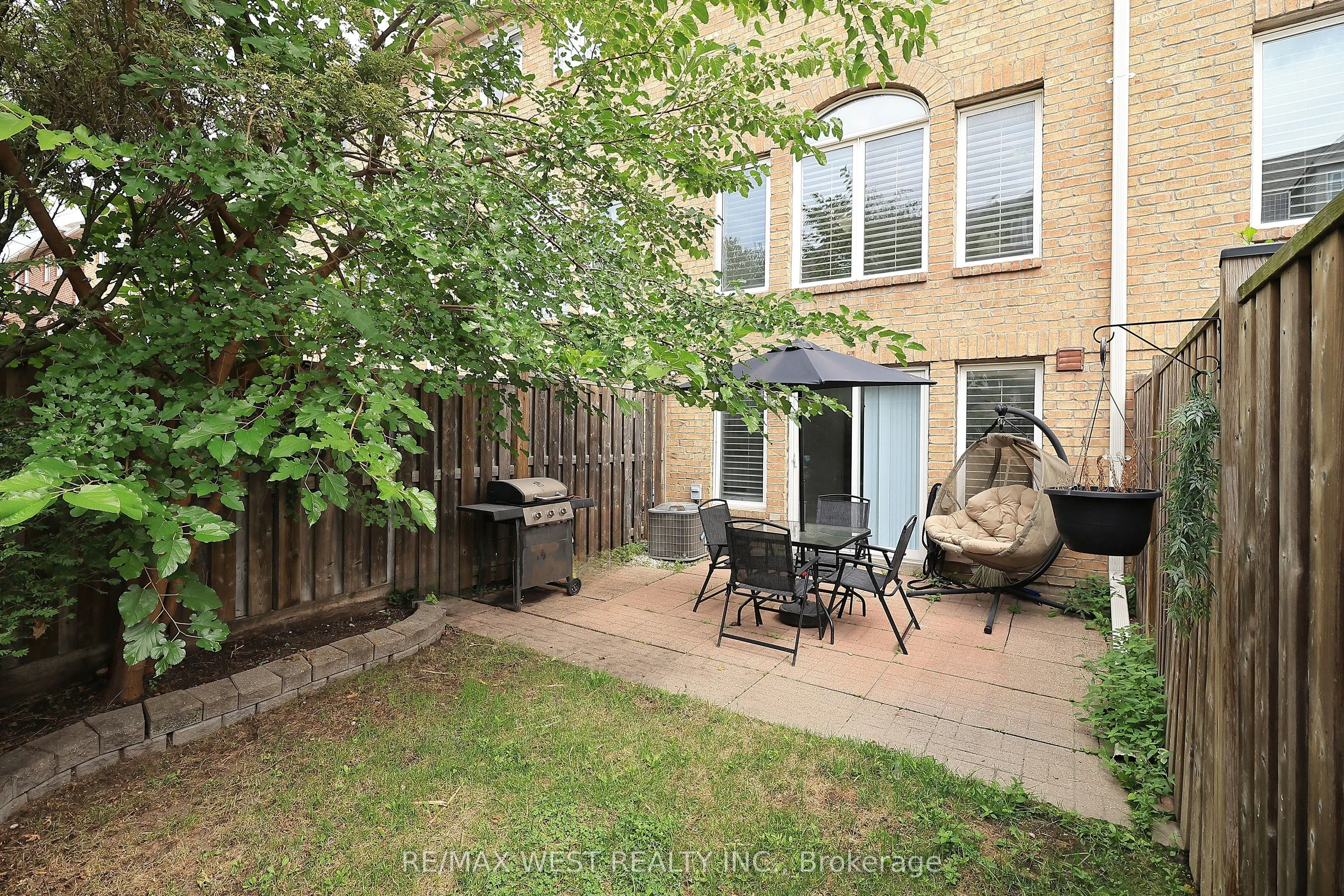8 James Stock Path, #36