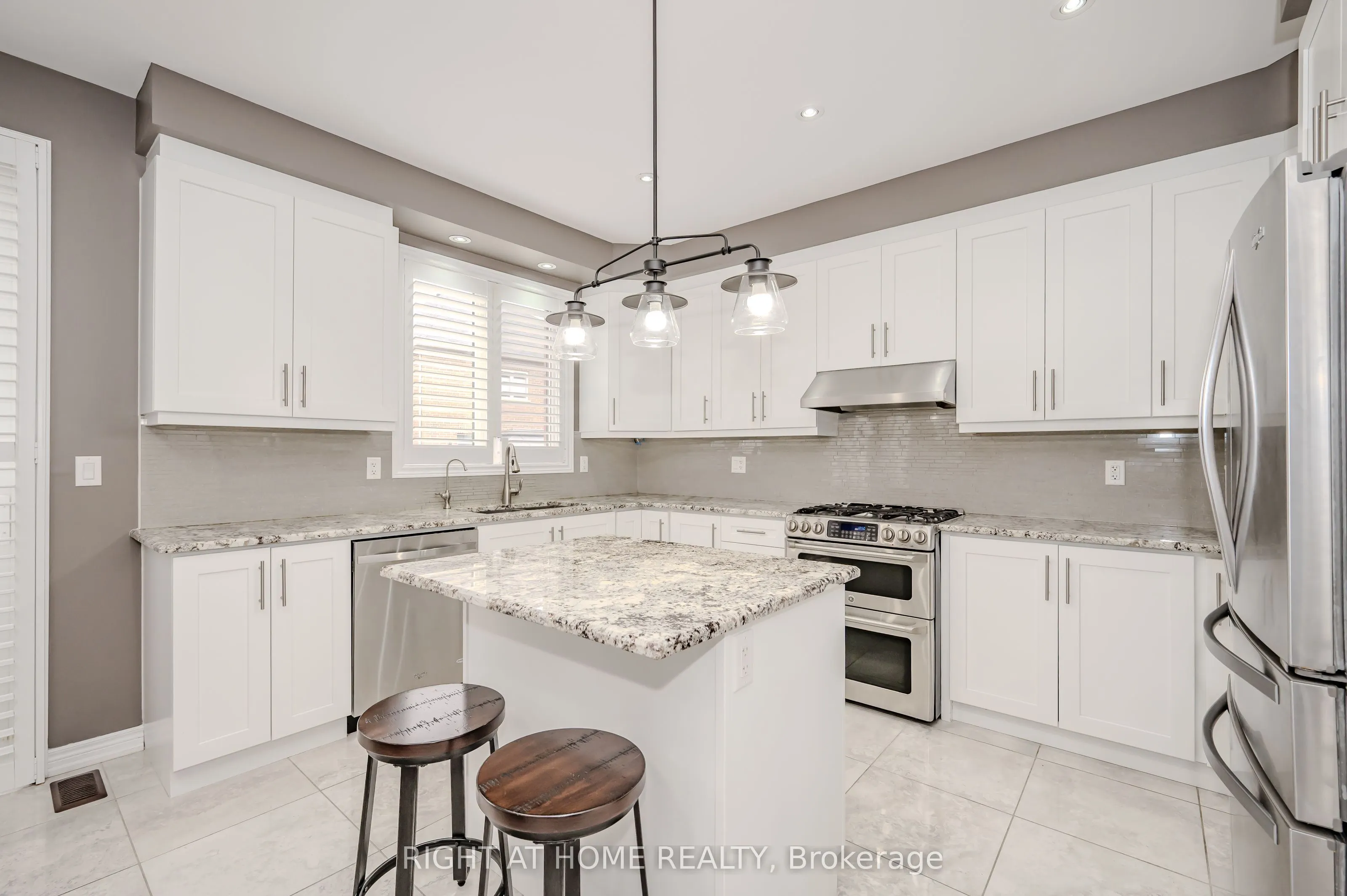 64 Kalmia Road