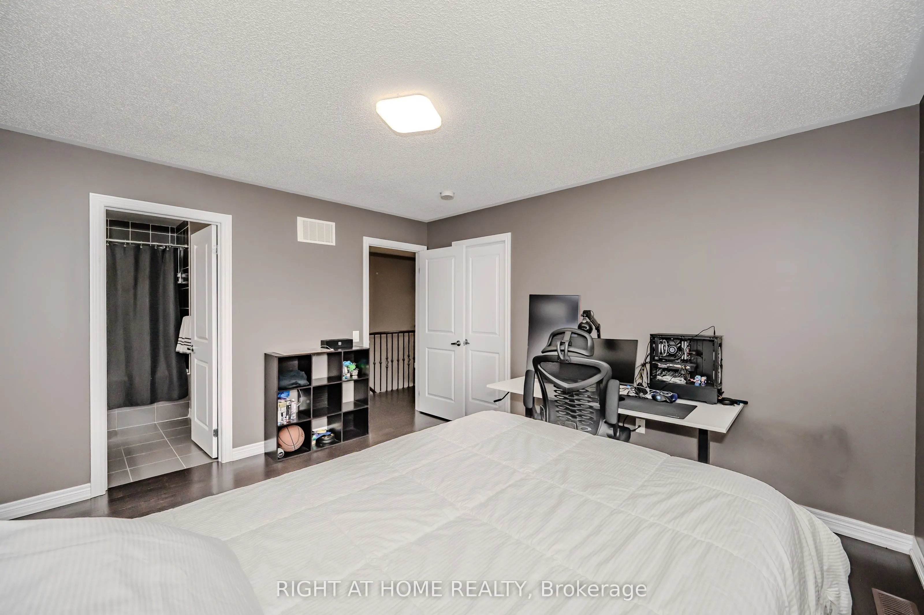 64 Kalmia Road