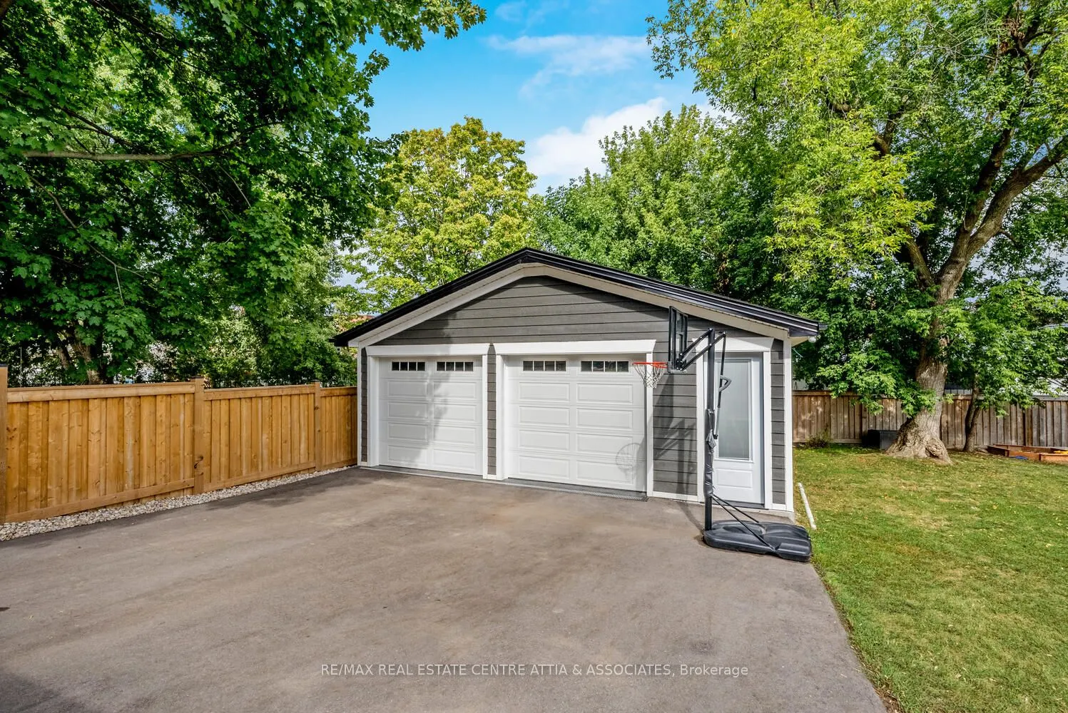 400 Highside Drive