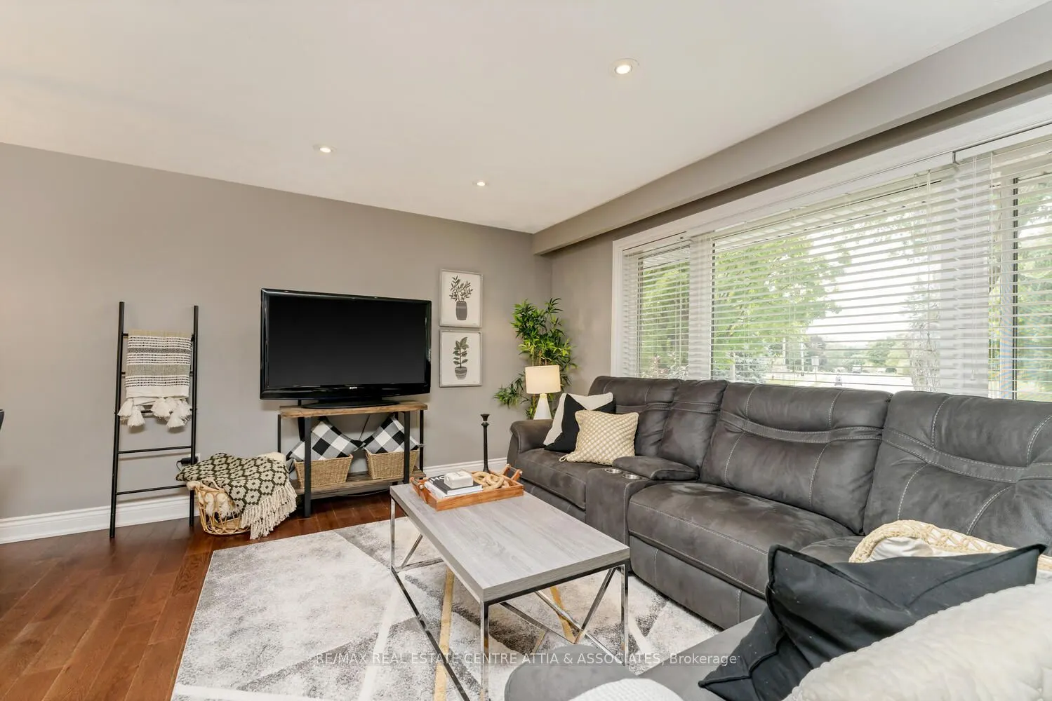 400 Highside Drive