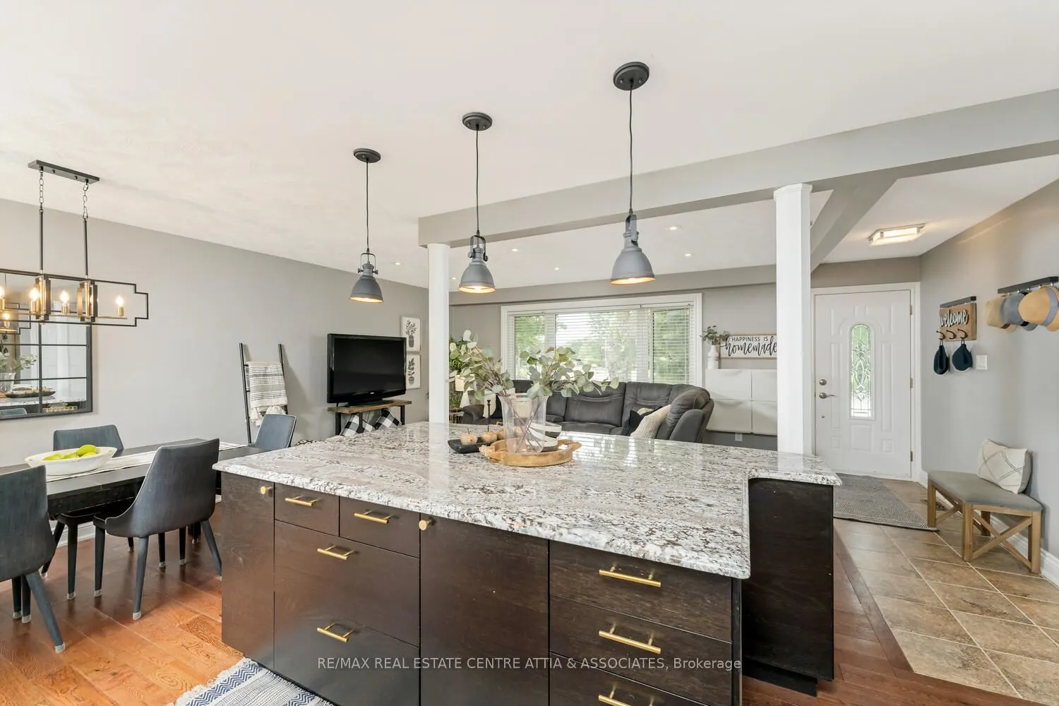 400 Highside Drive