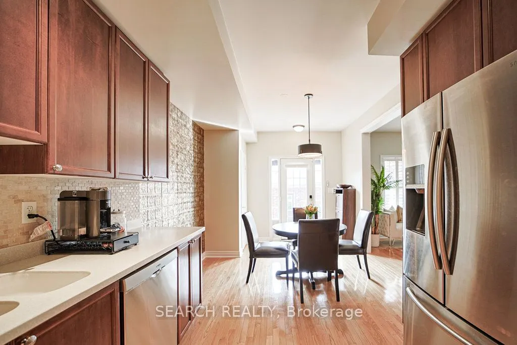 3526 Eglinton Avenue W