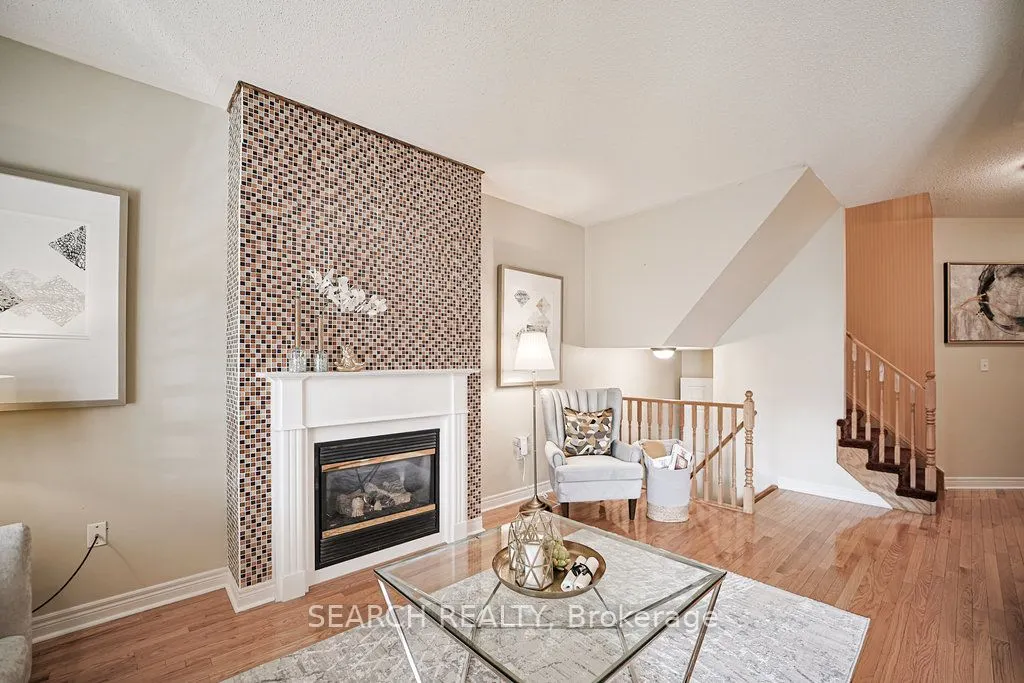 3526 Eglinton Avenue W