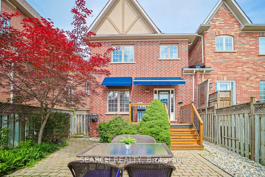 3526 Eglinton Avenue W