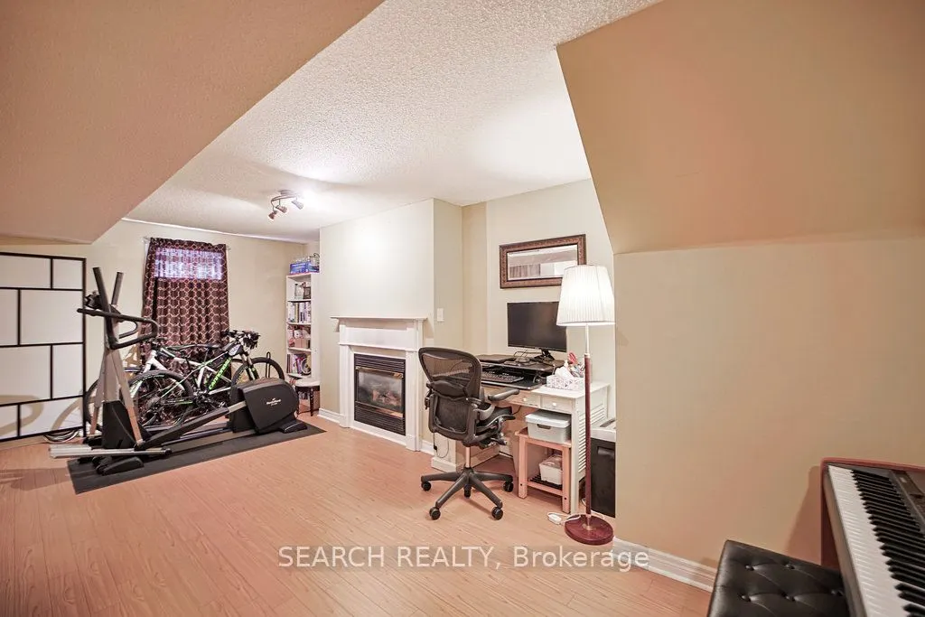 3526 Eglinton Avenue W