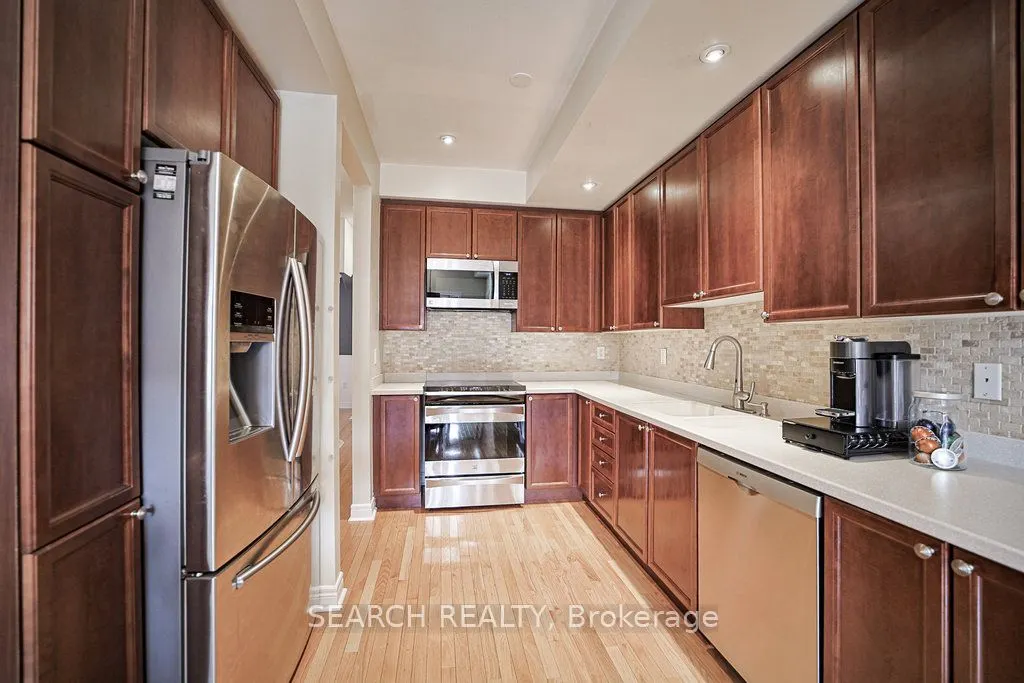 3526 Eglinton Avenue W