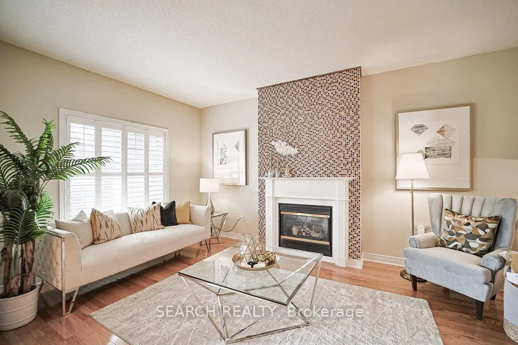 3526 Eglinton Avenue W