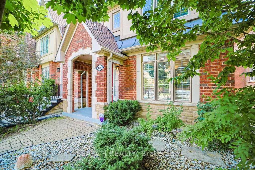 3526 Eglinton Avenue W