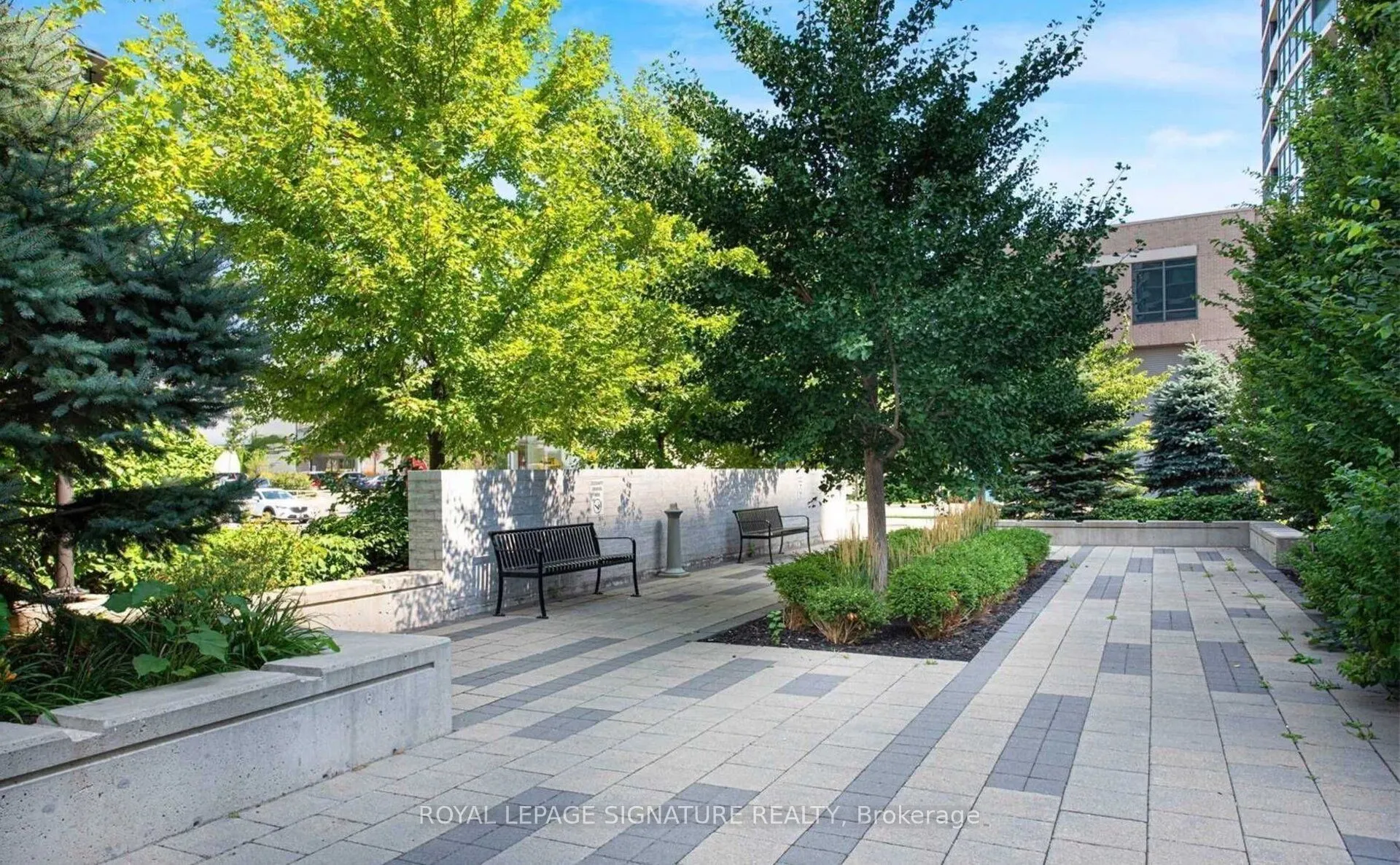 225 Sherway Gardens Road, #704