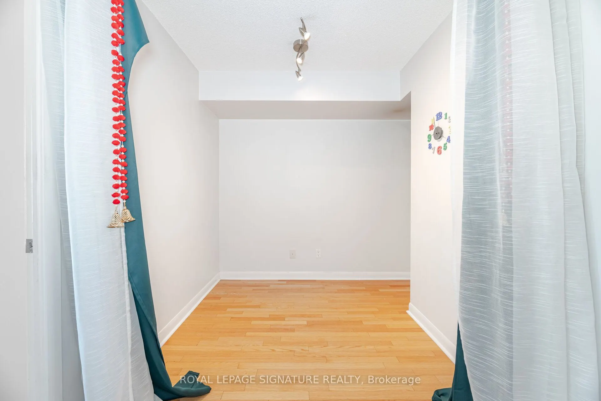 225 Sherway Gardens Road, #704