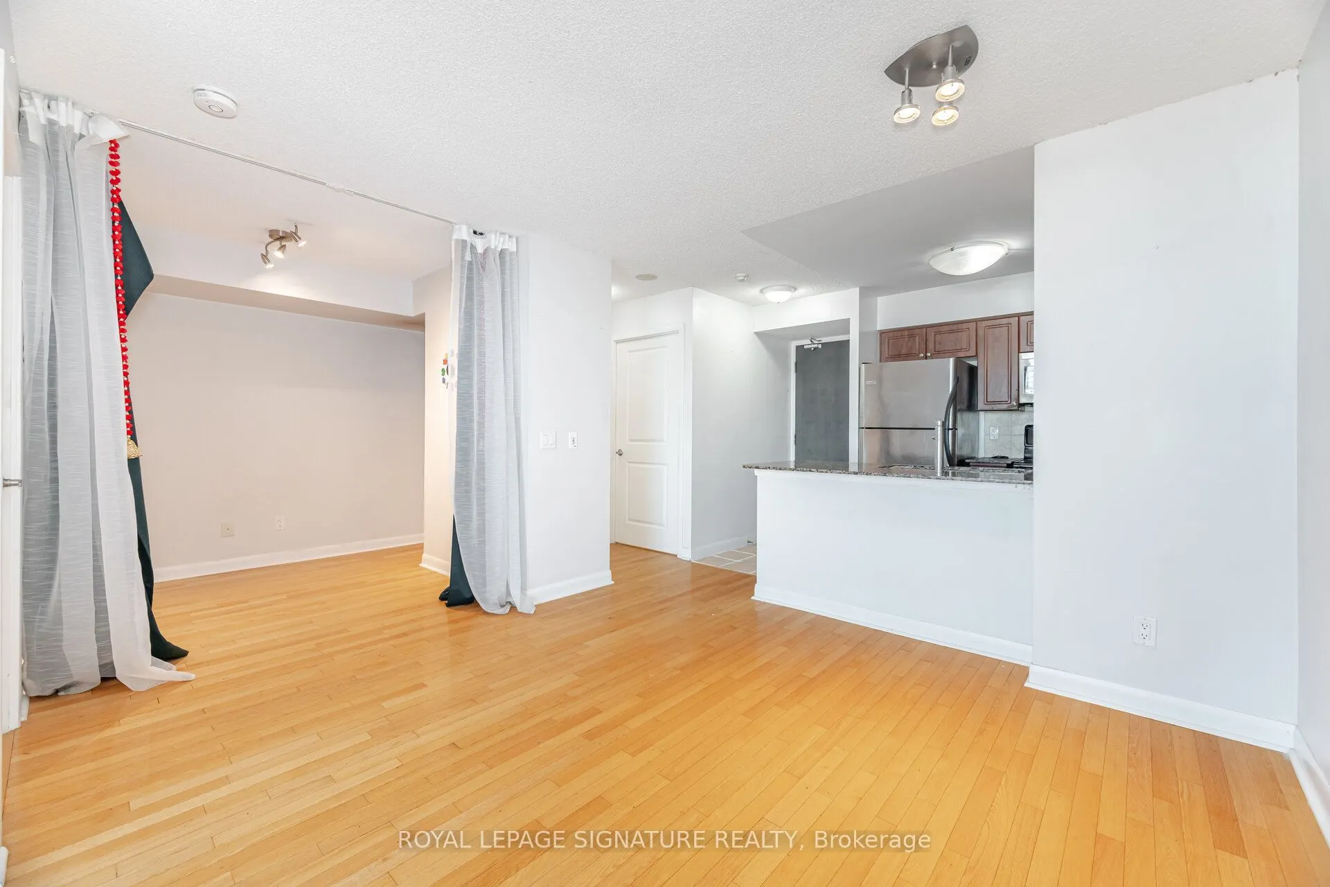 225 Sherway Gardens Road, #704