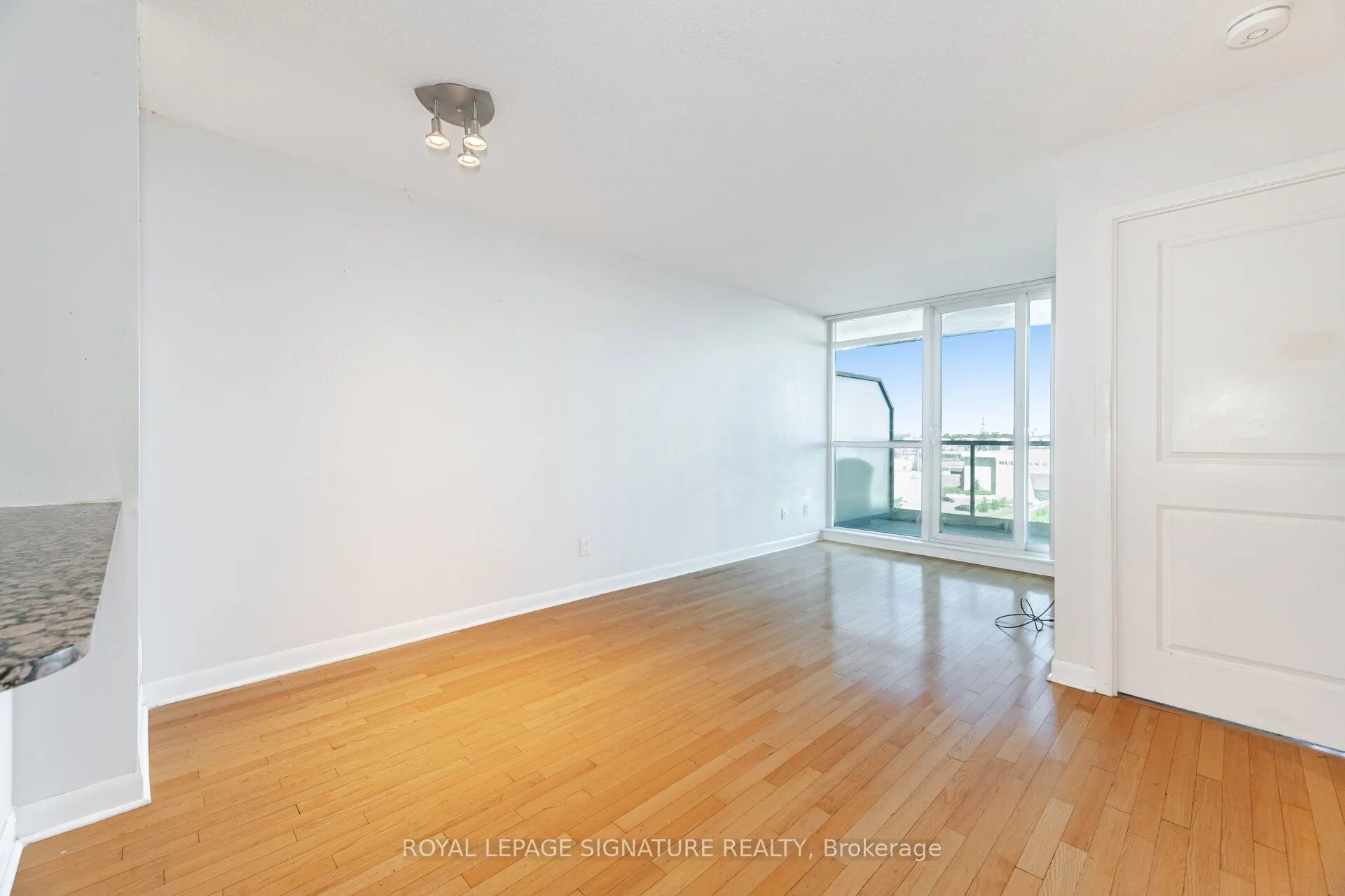 225 Sherway Gardens Road, #704