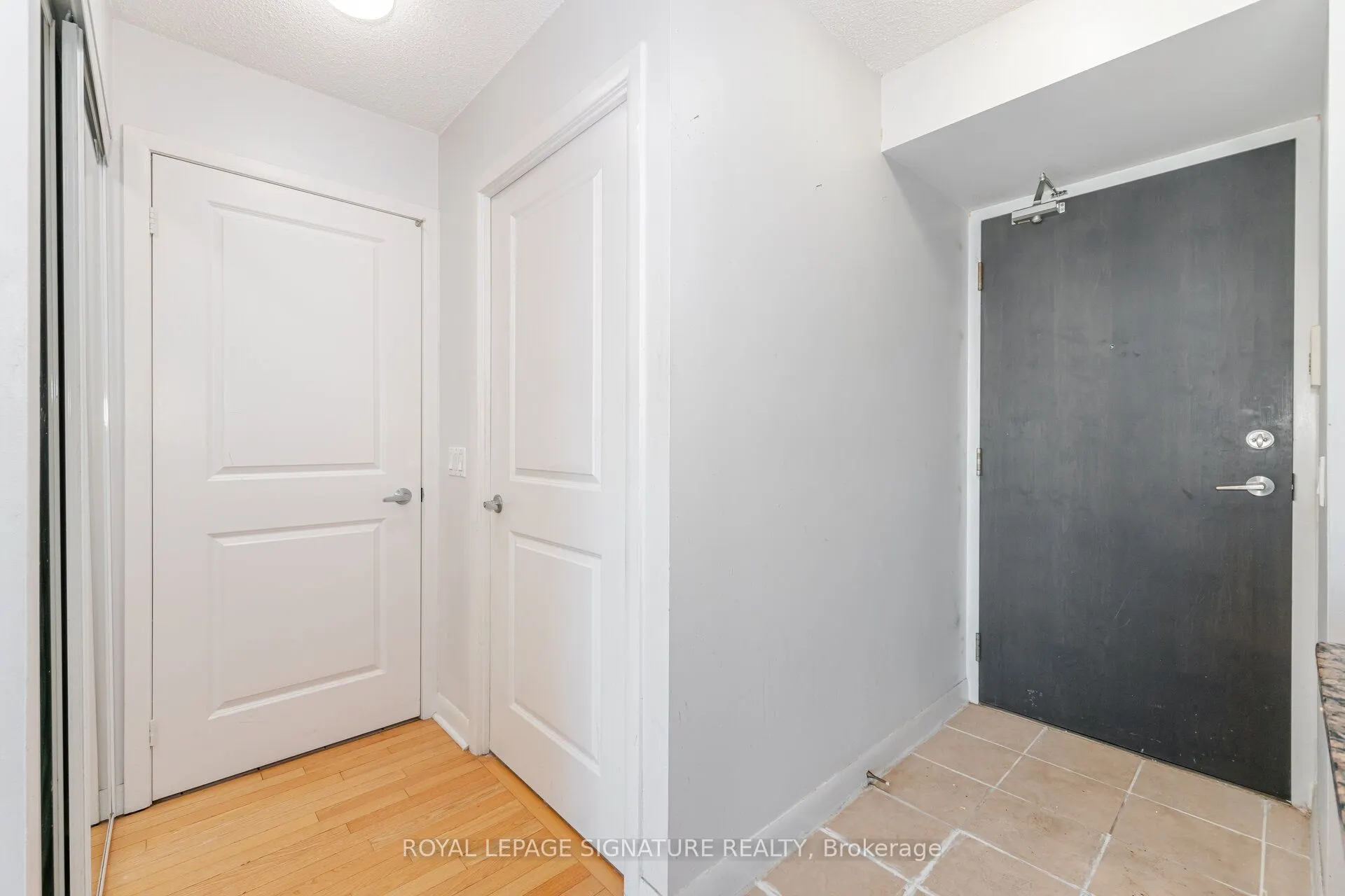 225 Sherway Gardens Road, #704