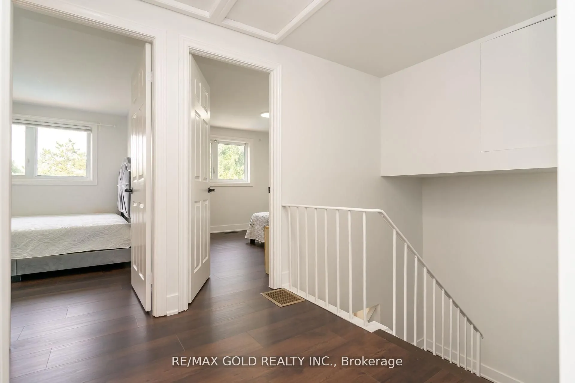 11 Jasmine Square