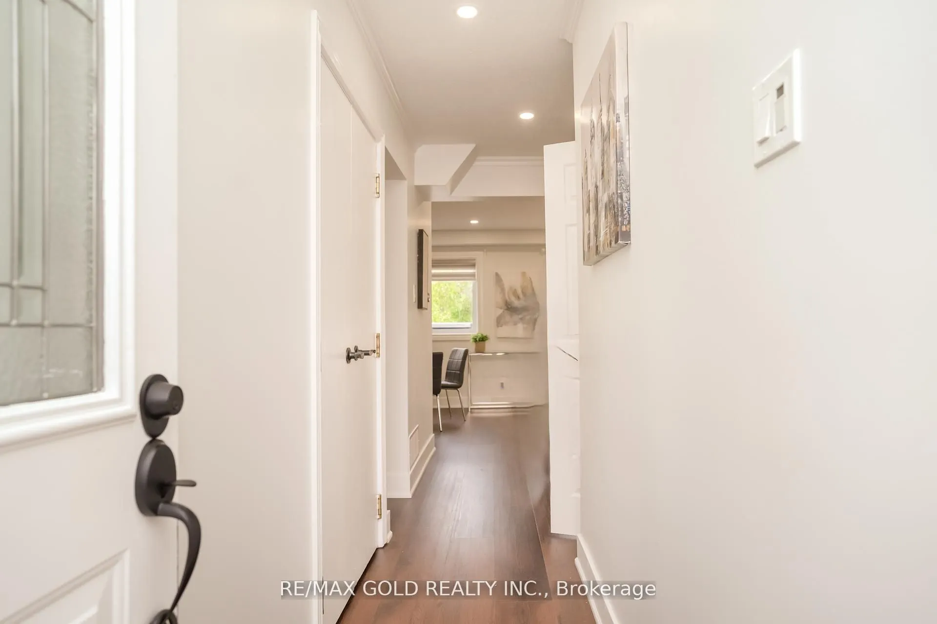 11 Jasmine Square