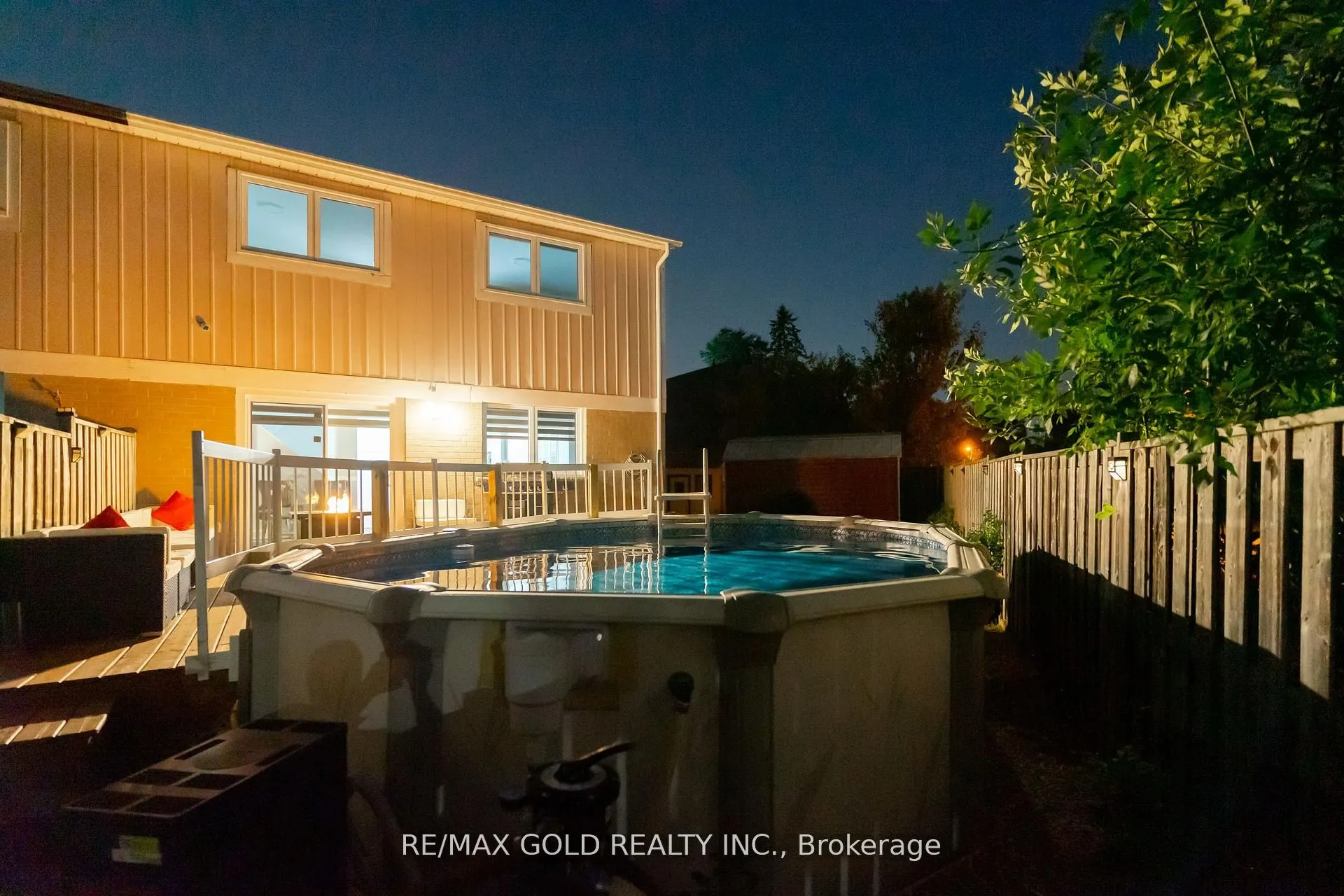 11 Jasmine Square
