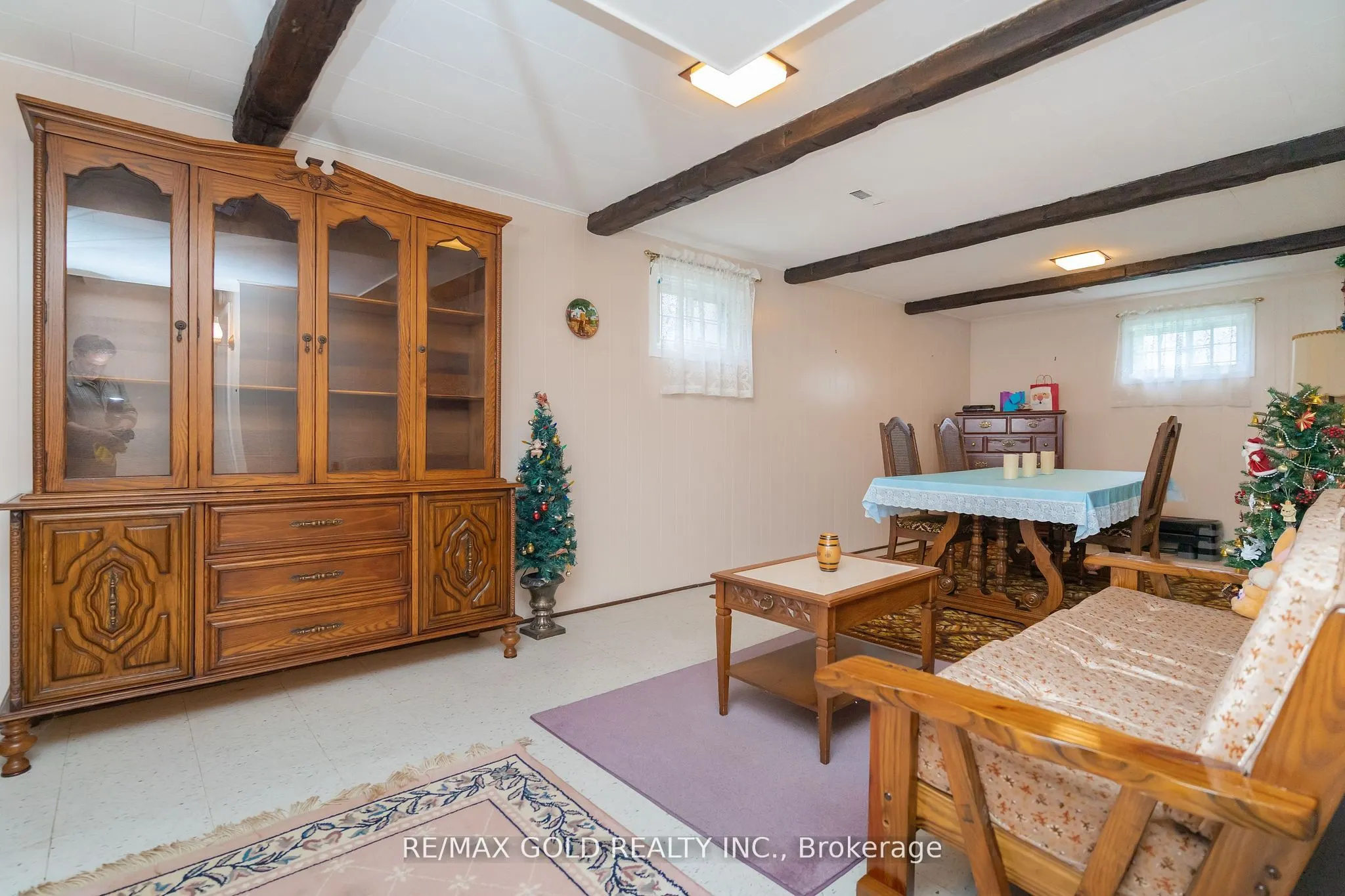 57 Cathcart Crescent