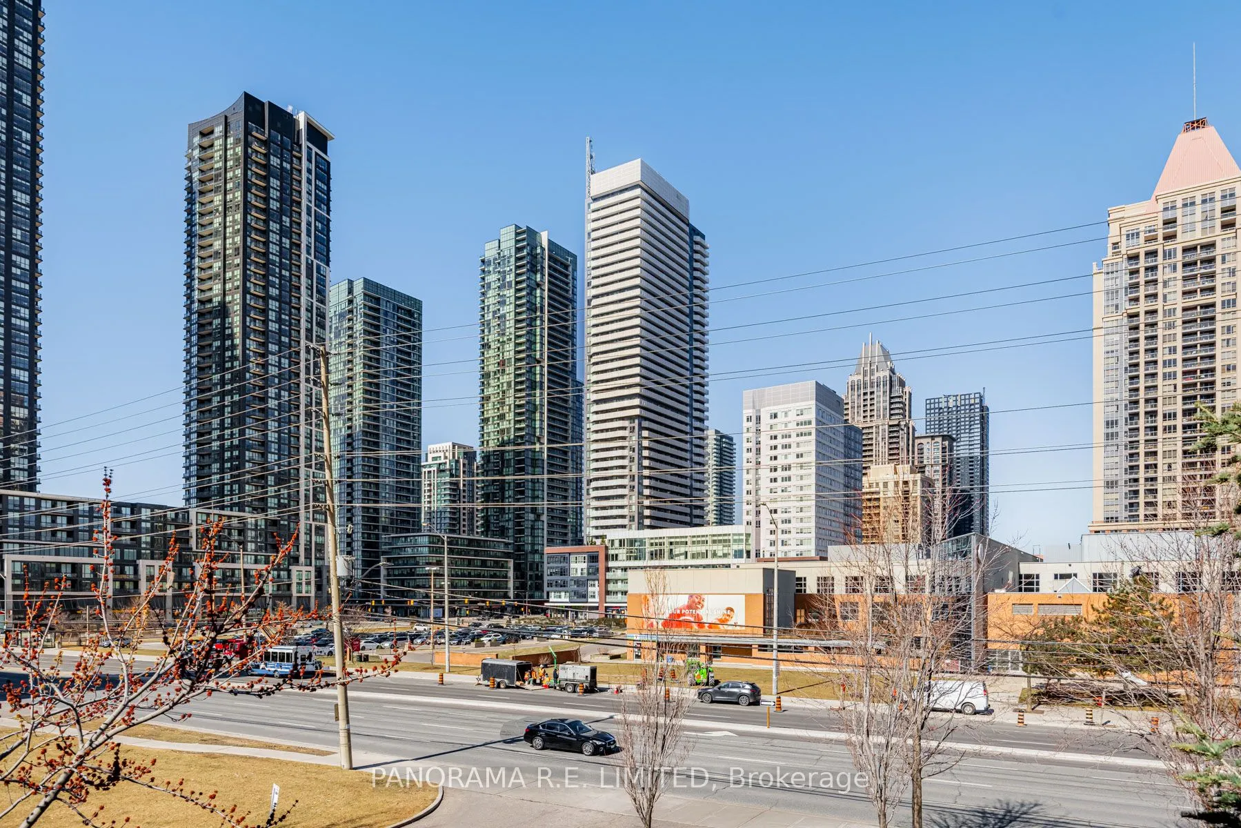330 Burnhamthorpe Road W, #203