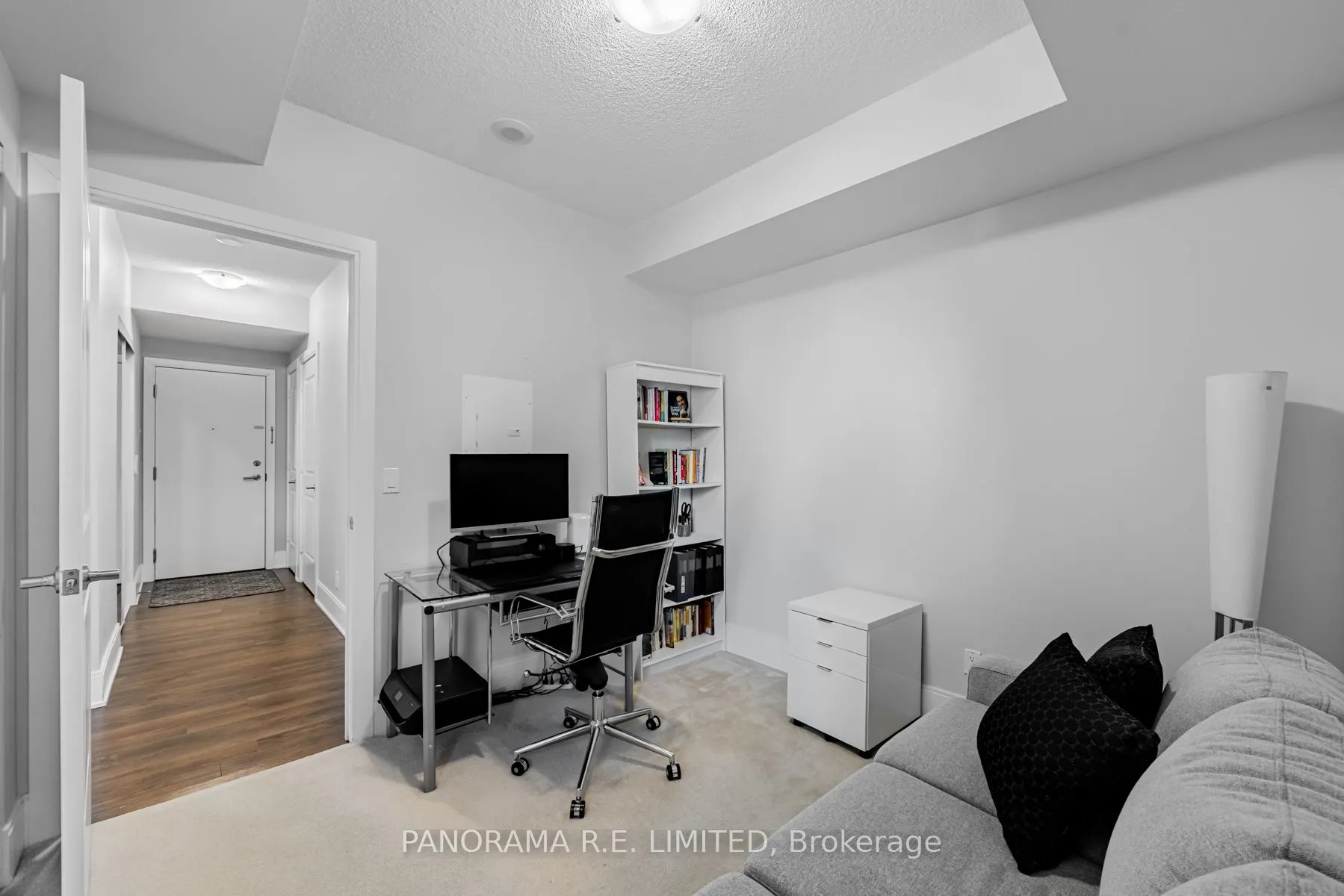 330 Burnhamthorpe Road W, #203