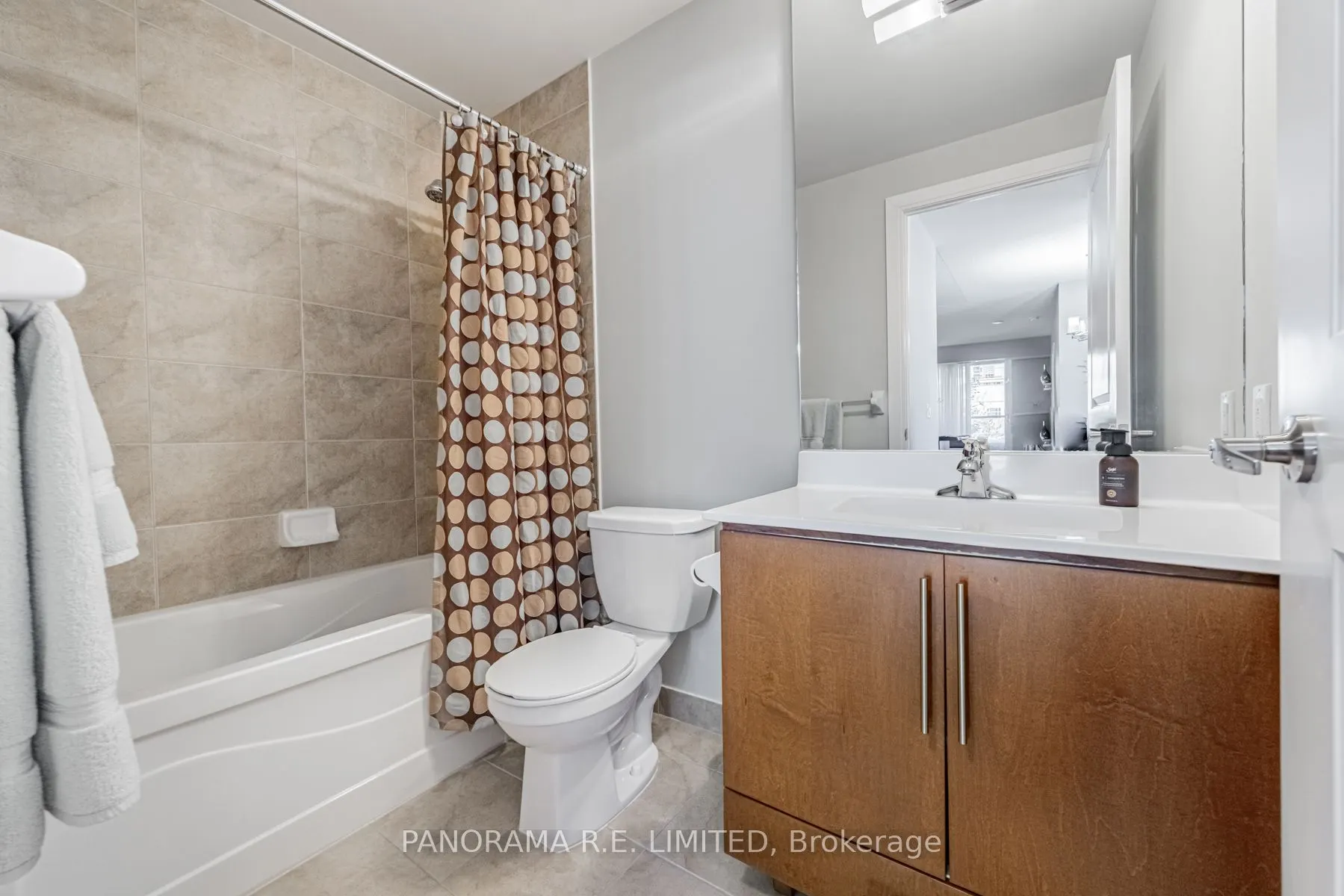 330 Burnhamthorpe Road W, #203