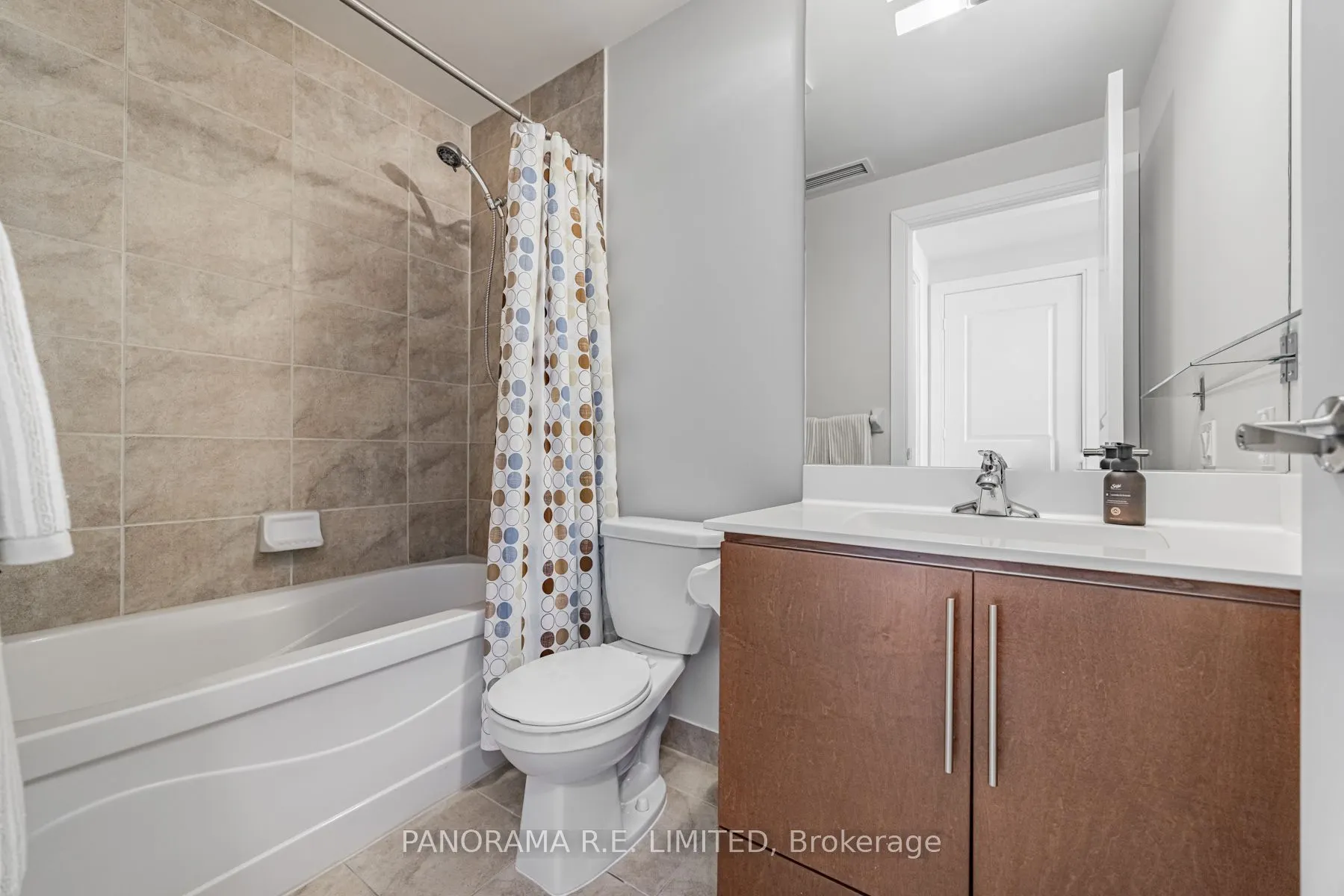330 Burnhamthorpe Road W, #203