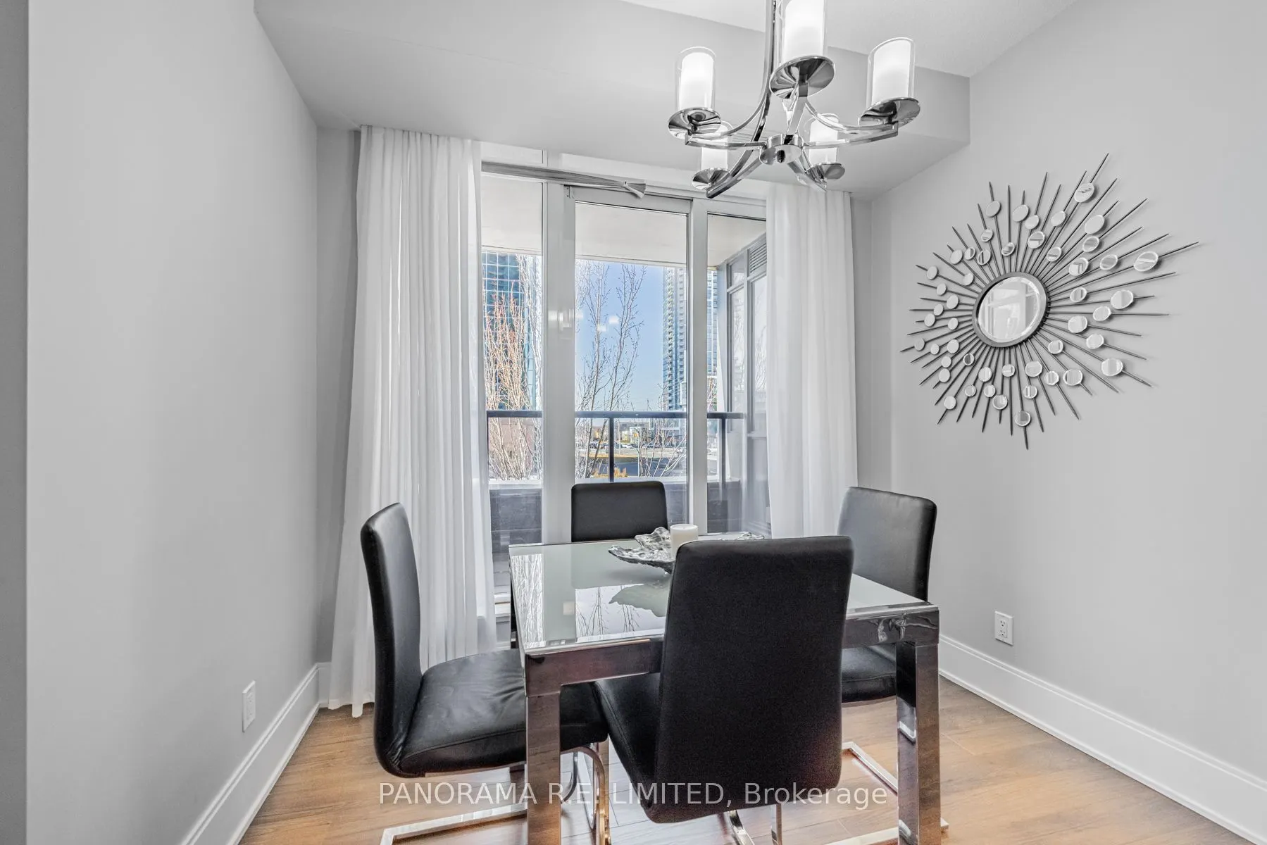 330 Burnhamthorpe Road W, #203