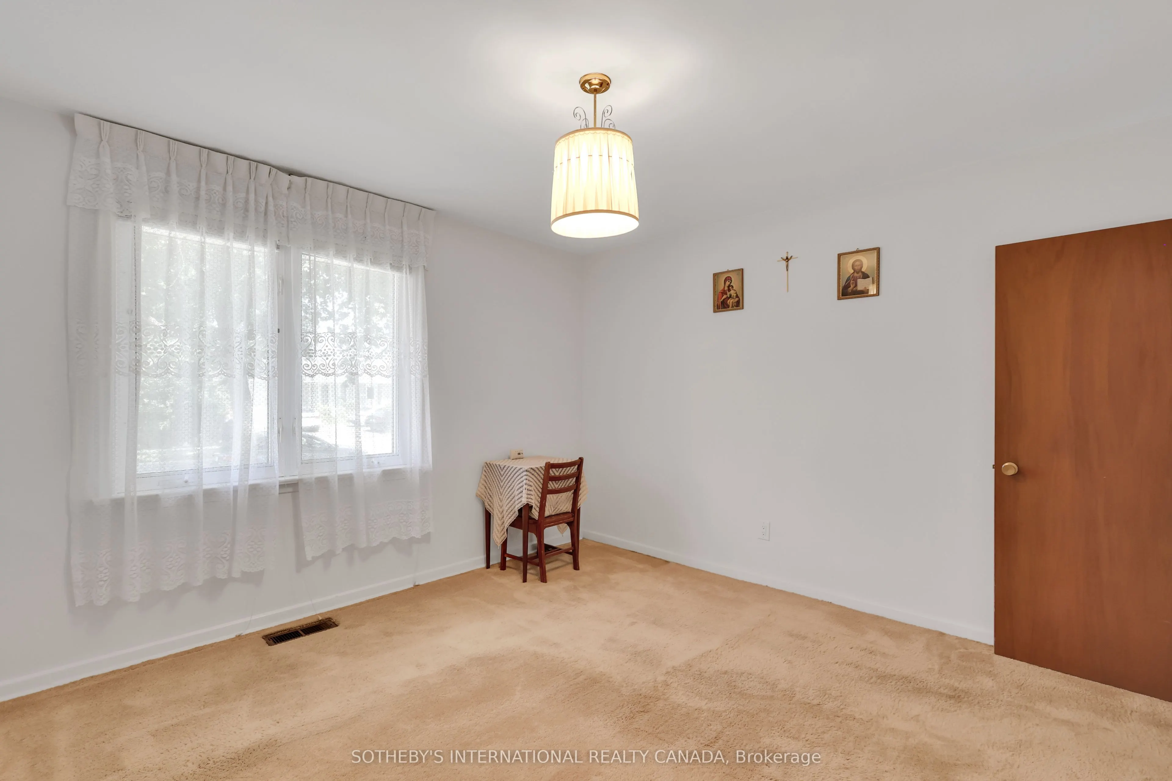 2506 Constable Road